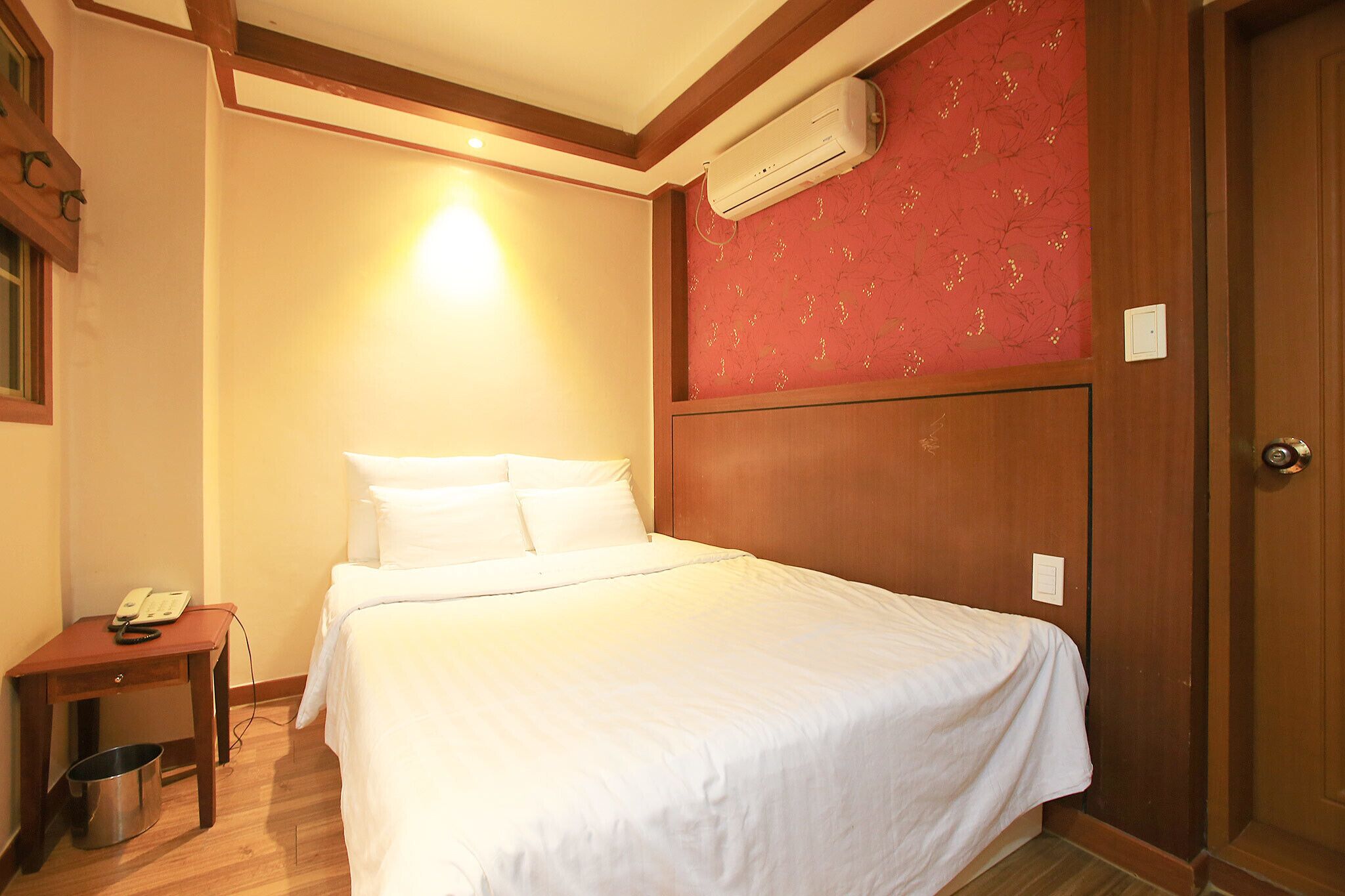 Hotel Plus