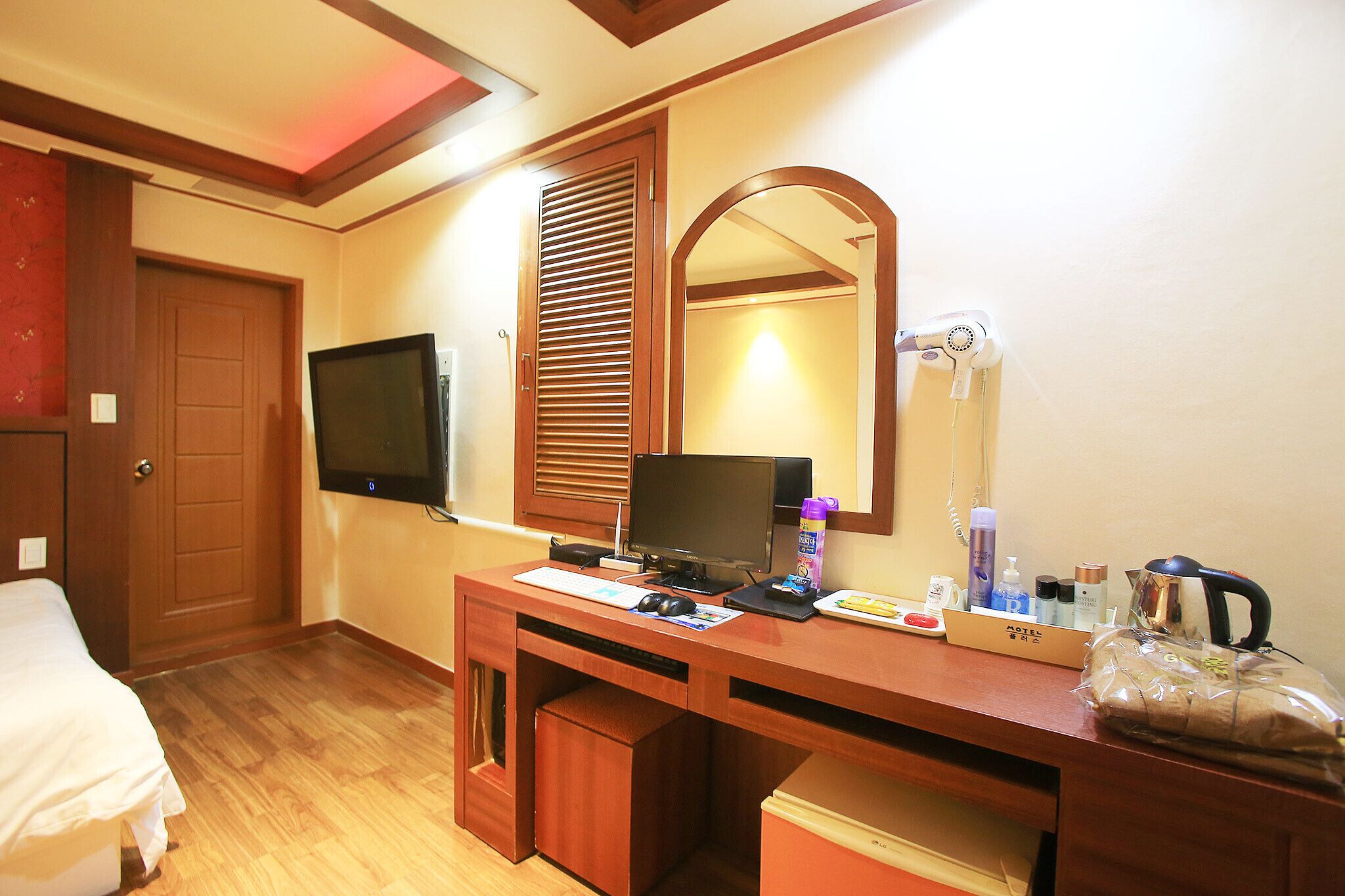 Hotel Plus