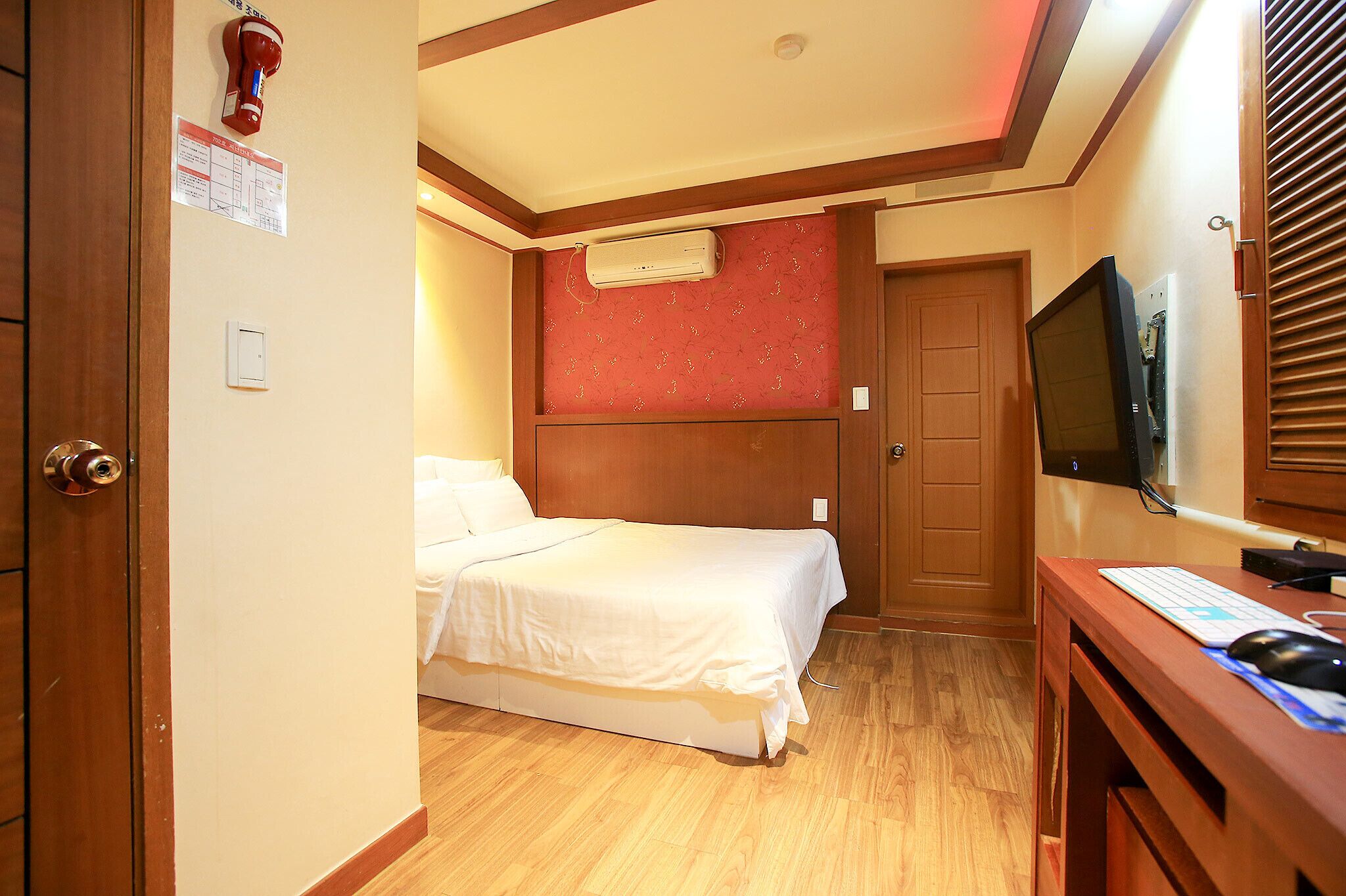 Hotel Plus