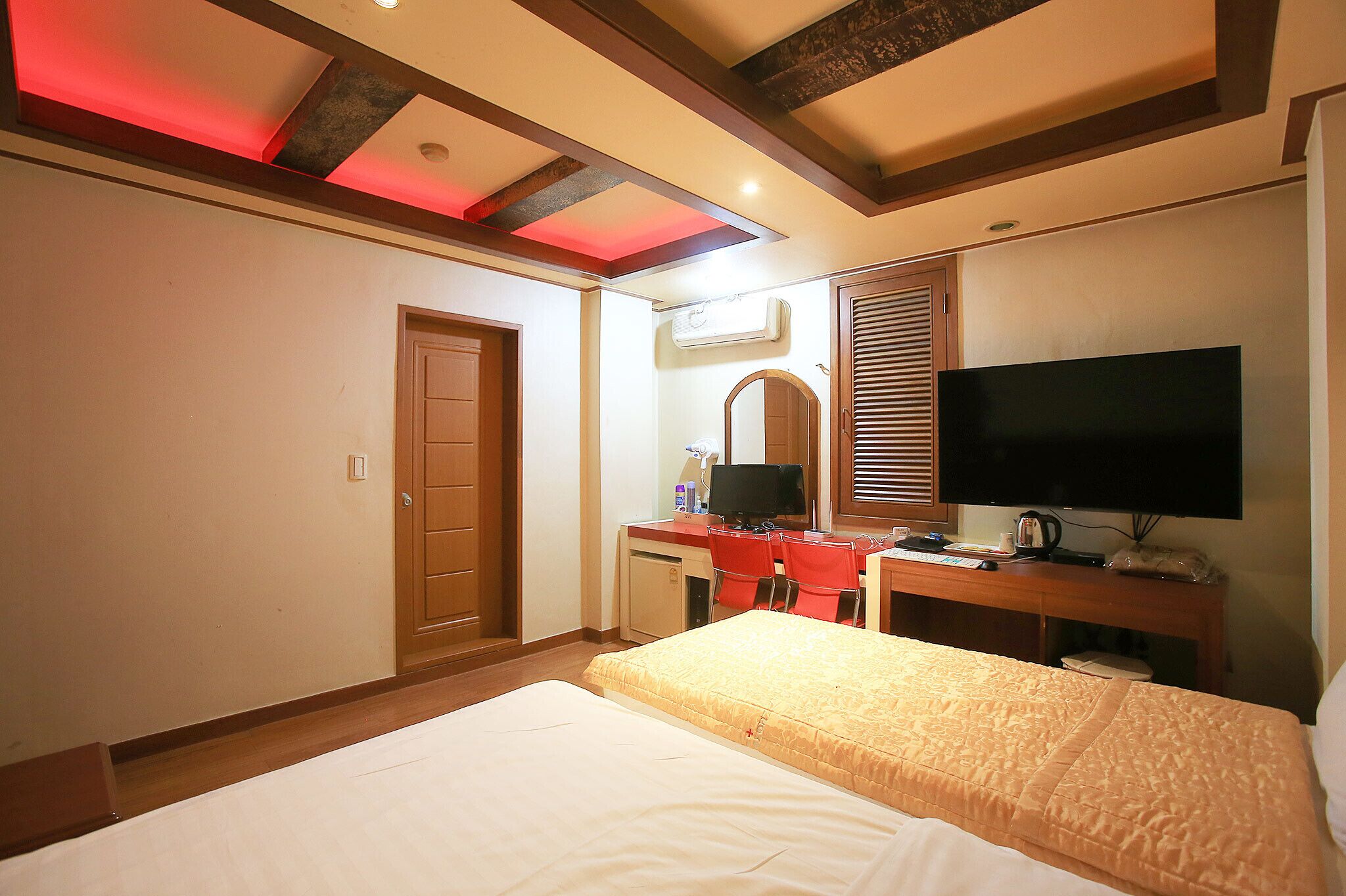 Hotel Plus
