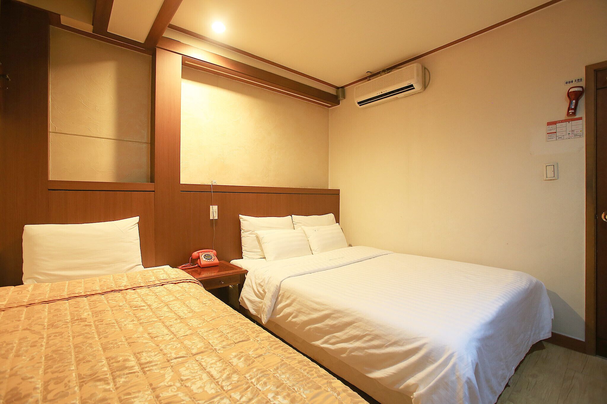Hotel Plus