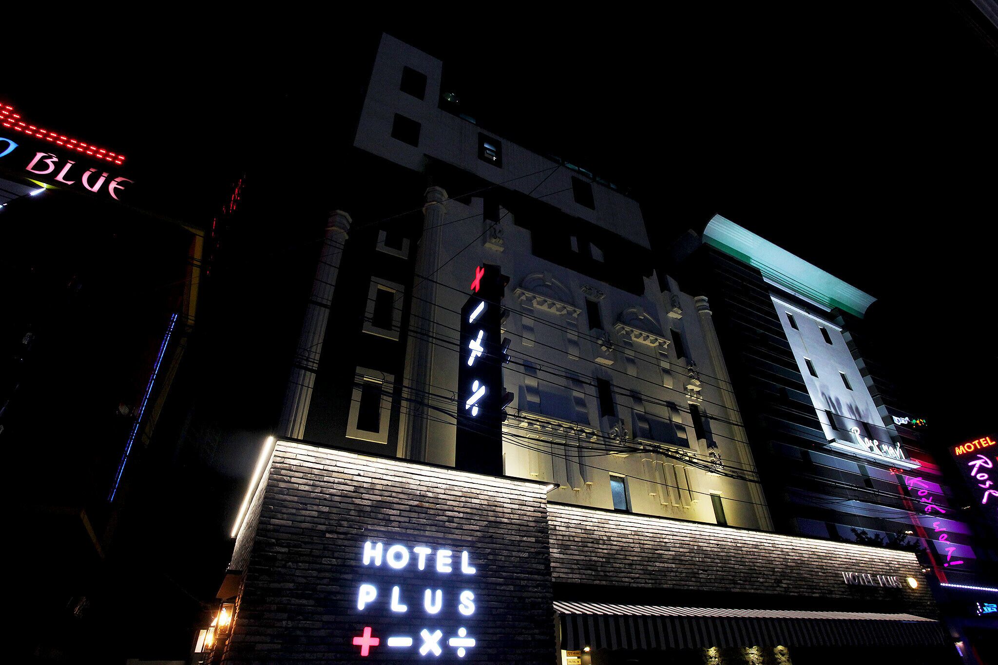 Hotel Plus