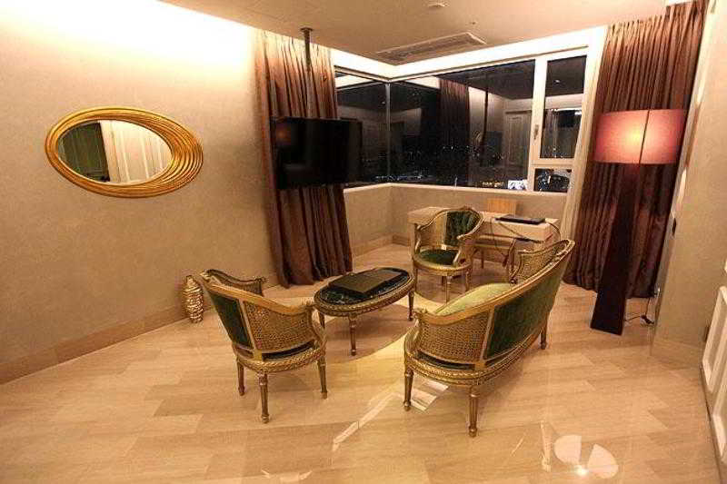 Hotel The Designers Hongdae