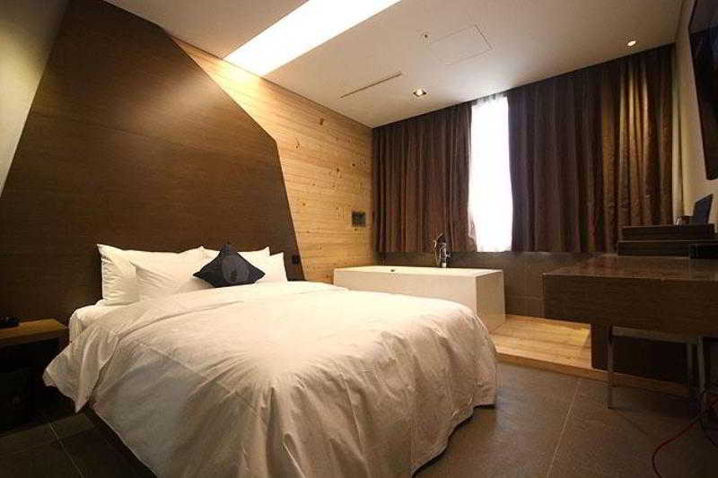 Hotel The Designers Hongdae