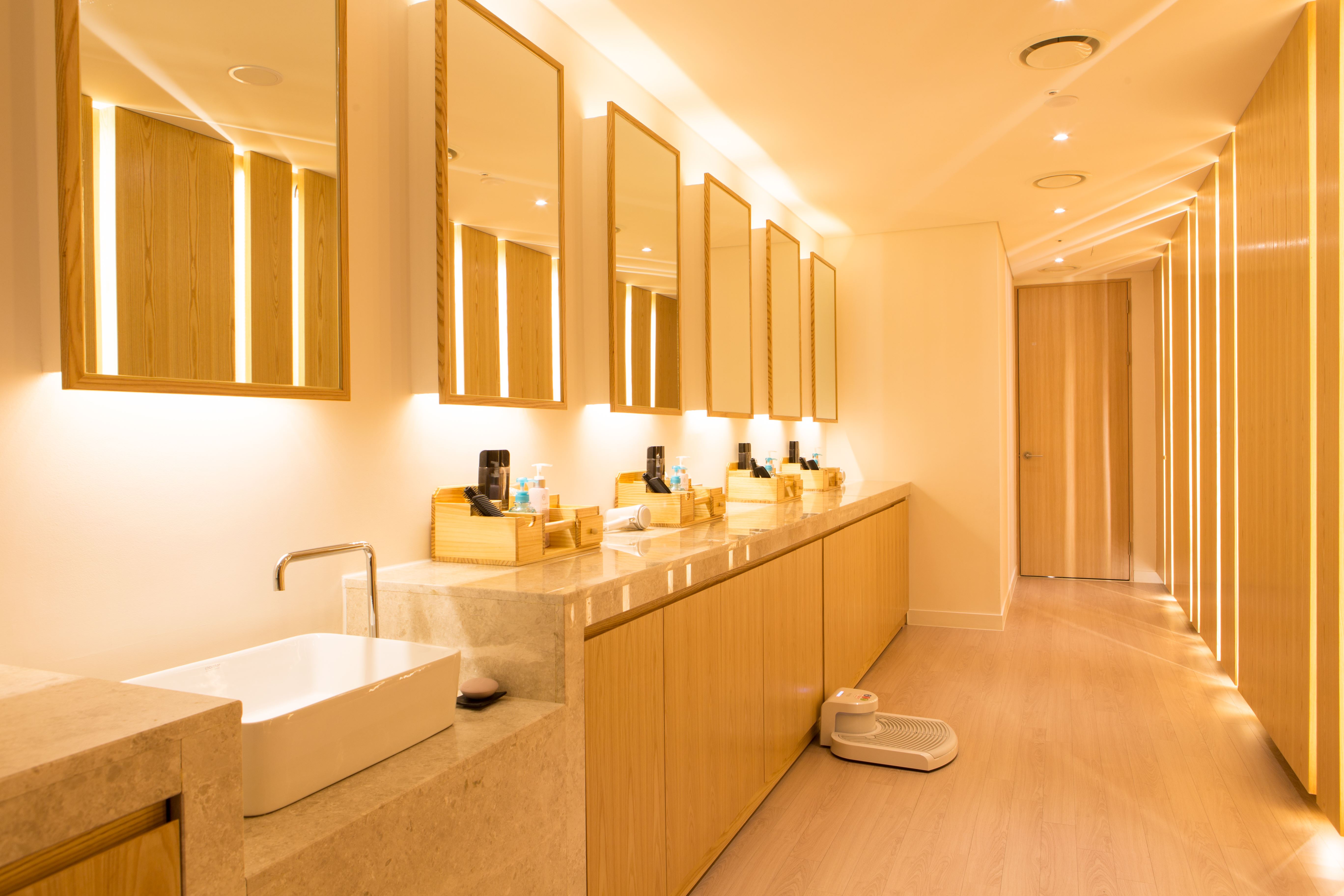 Hotel The Designers Seoul Station