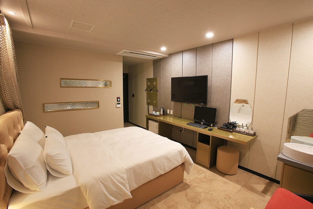 Hotel Urban