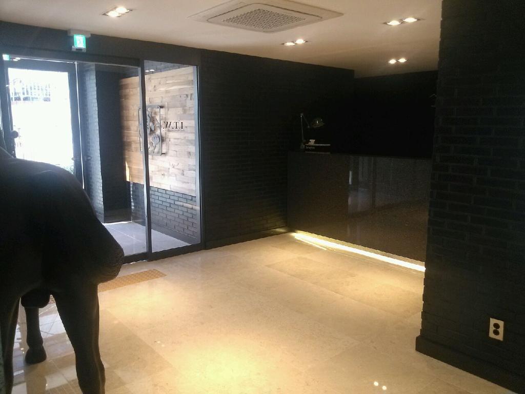 I.T.W. Hotel