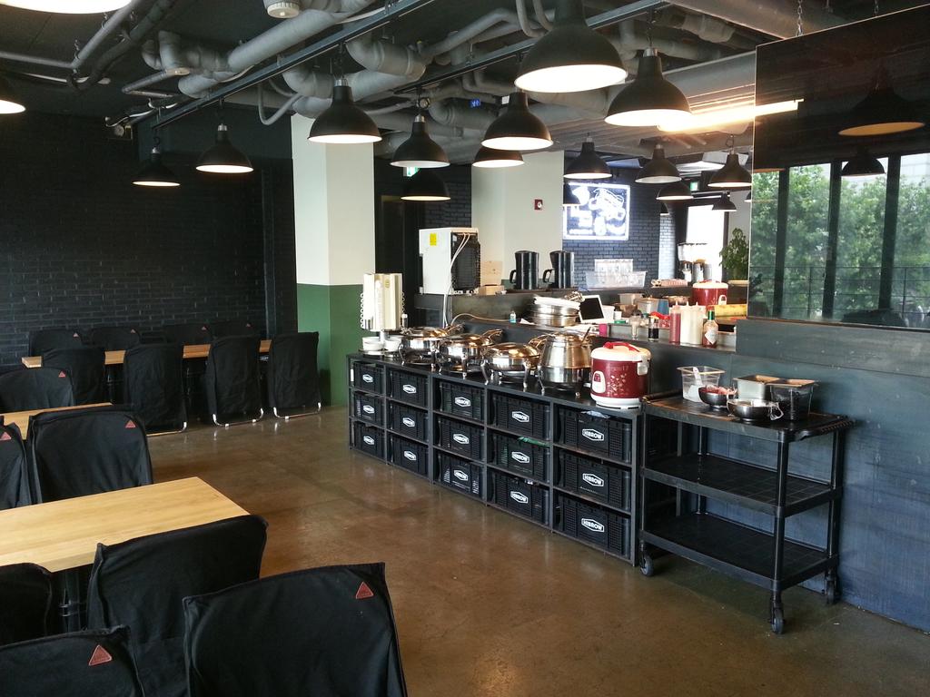 I.T.W. Hotel