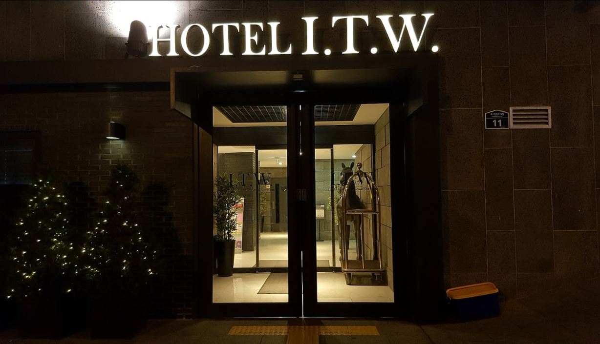 I.T.W. Hotel