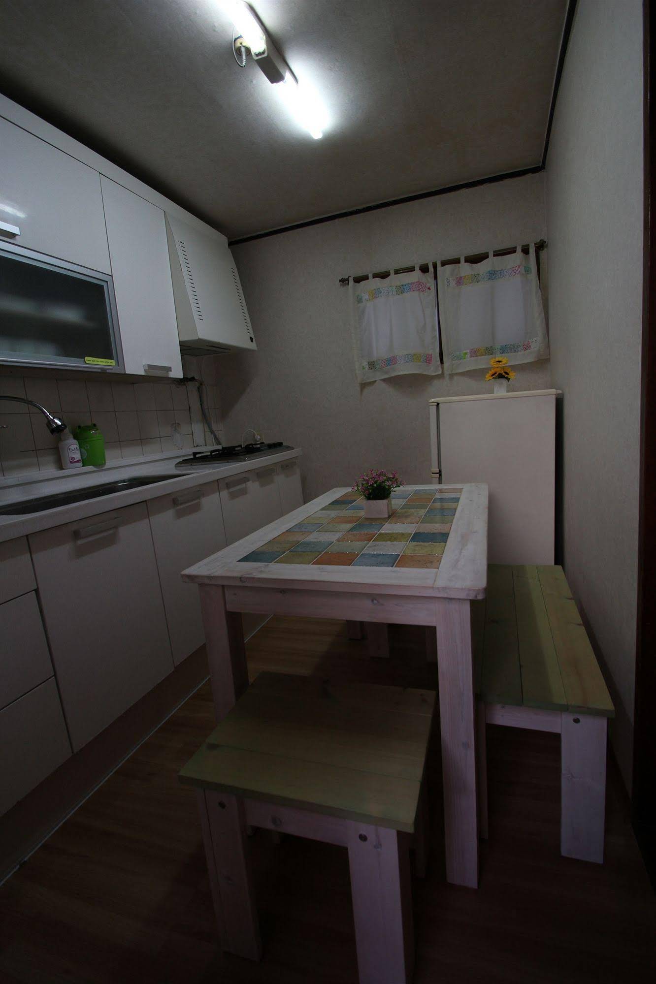 ICOS Guesthouse 1 Female Only