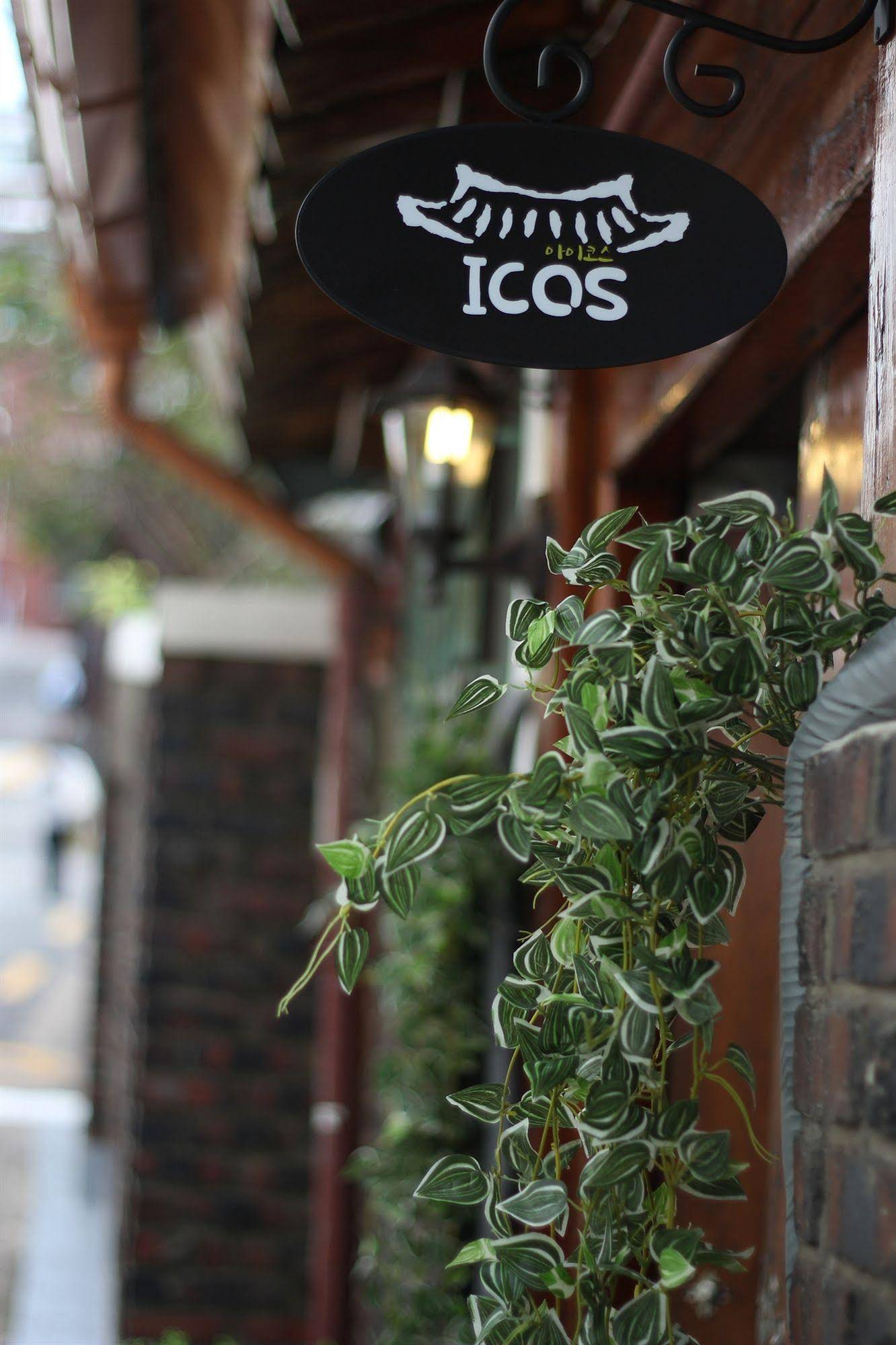 ICOS Guesthouse 1 Female Only