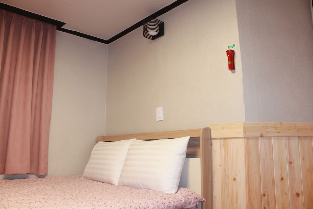Insadong R Guesthouse