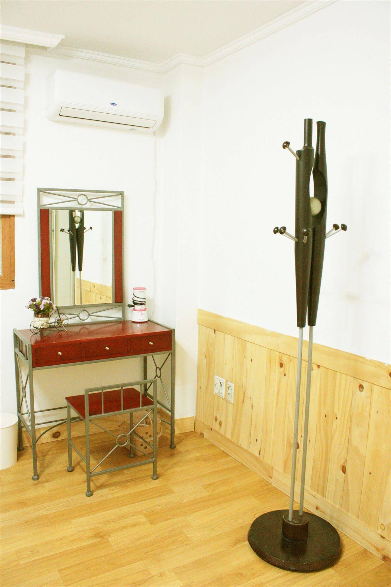 Itaewon Backpackers