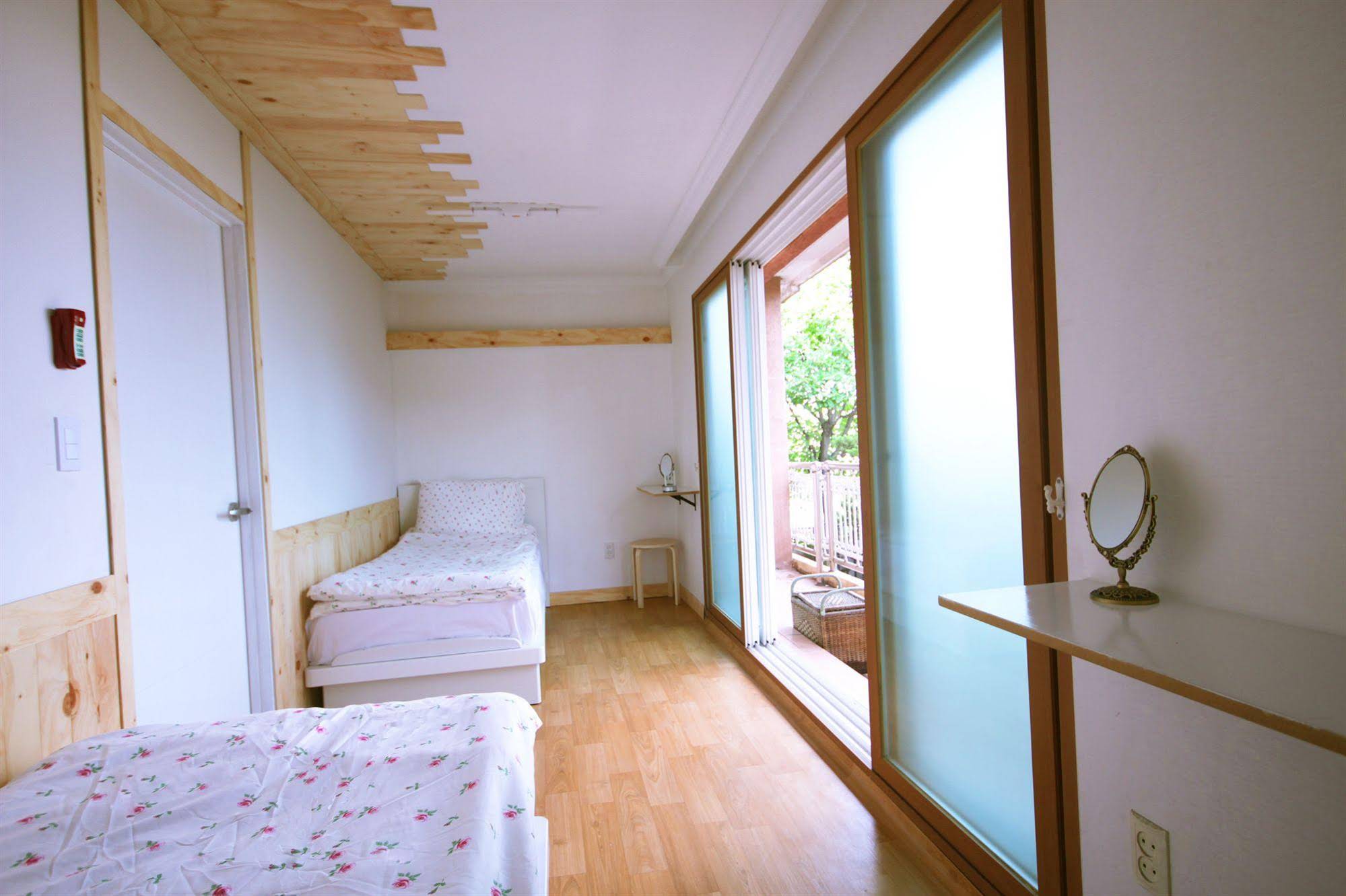 Itaewon Backpackers