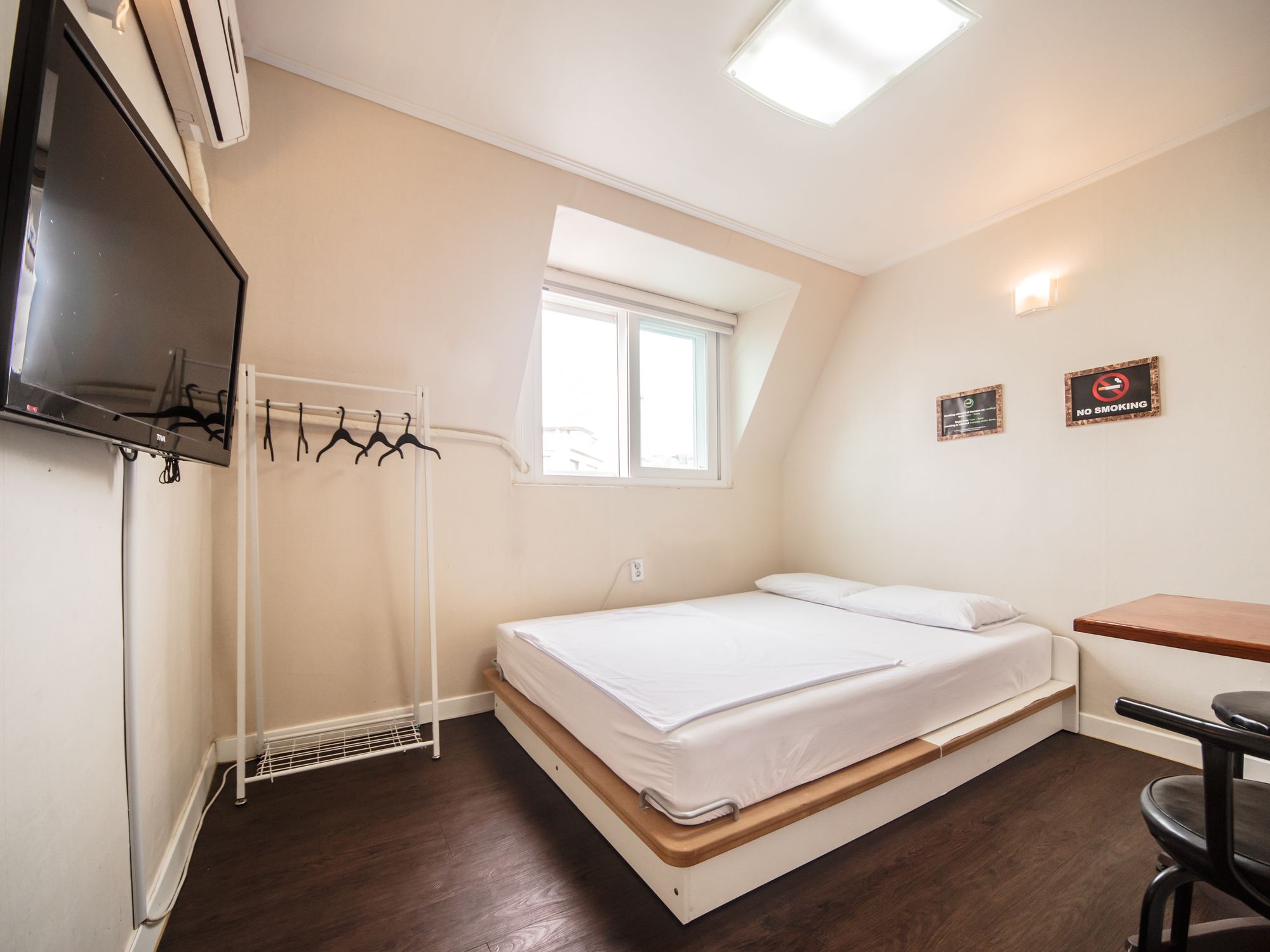 H HOSTEL Itaewon