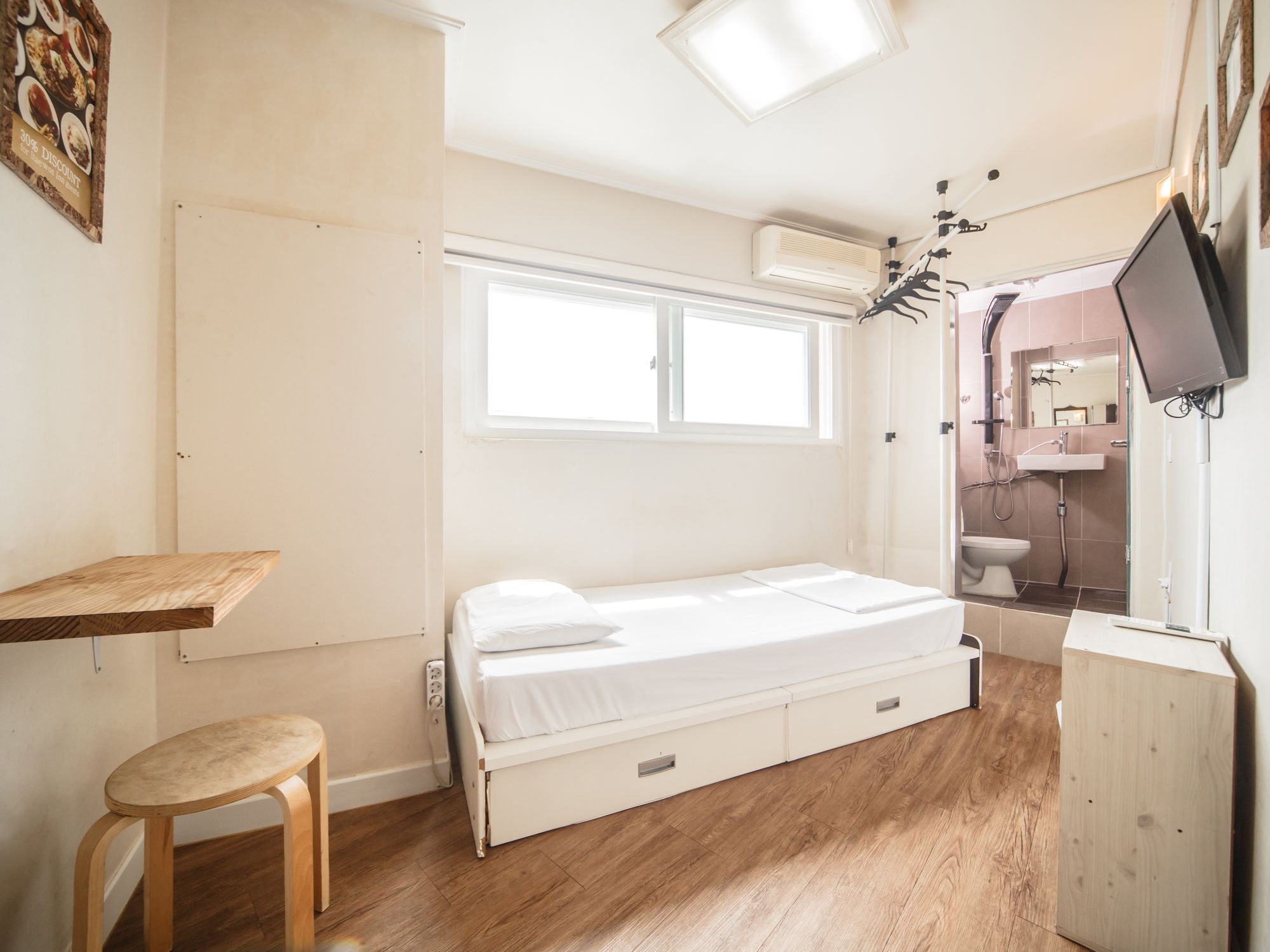 H HOSTEL Itaewon