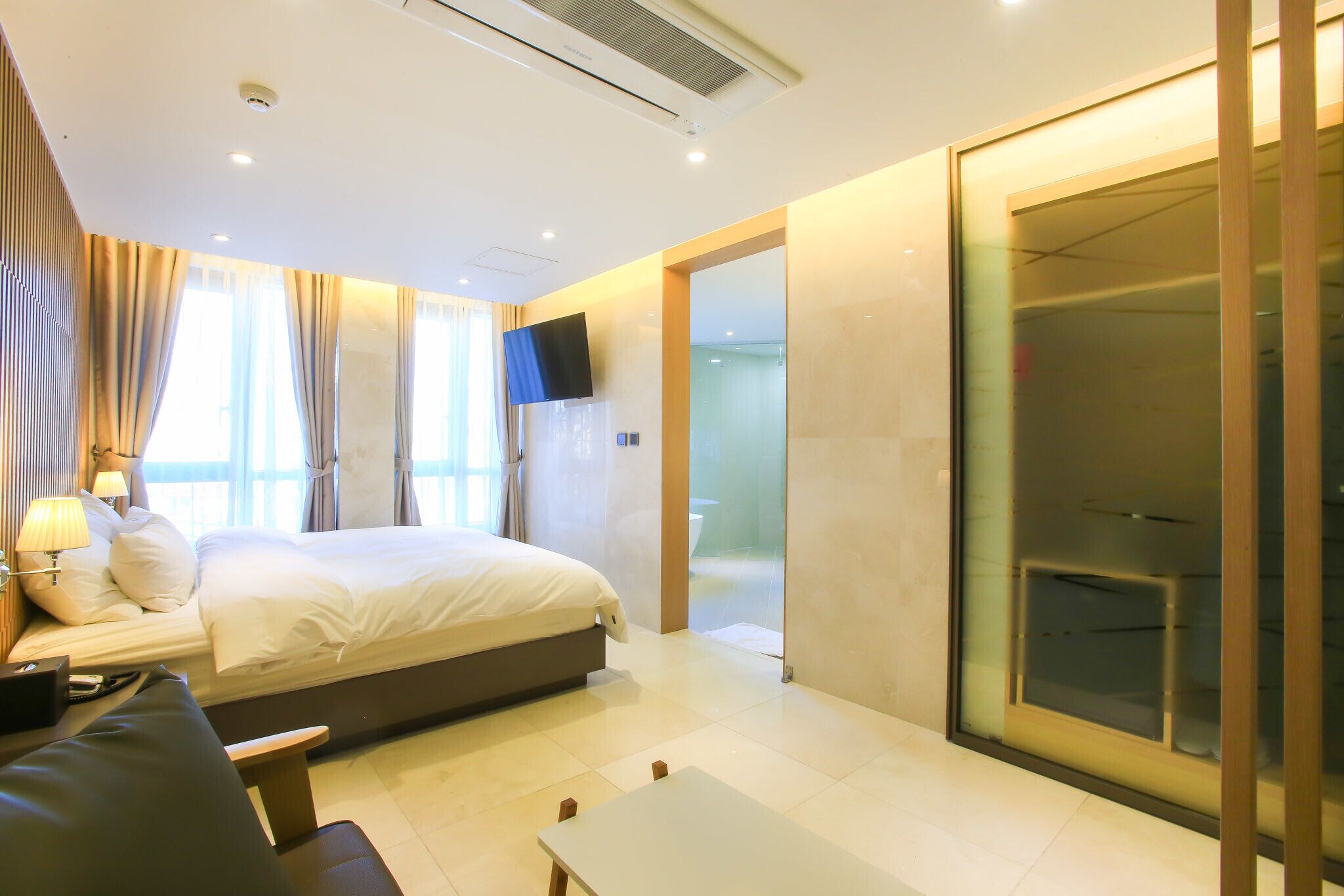 Jamsil Corner Hotel