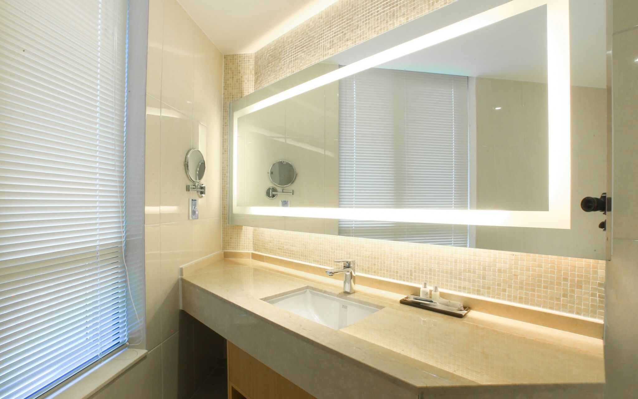 Jamsil Corner Hotel
