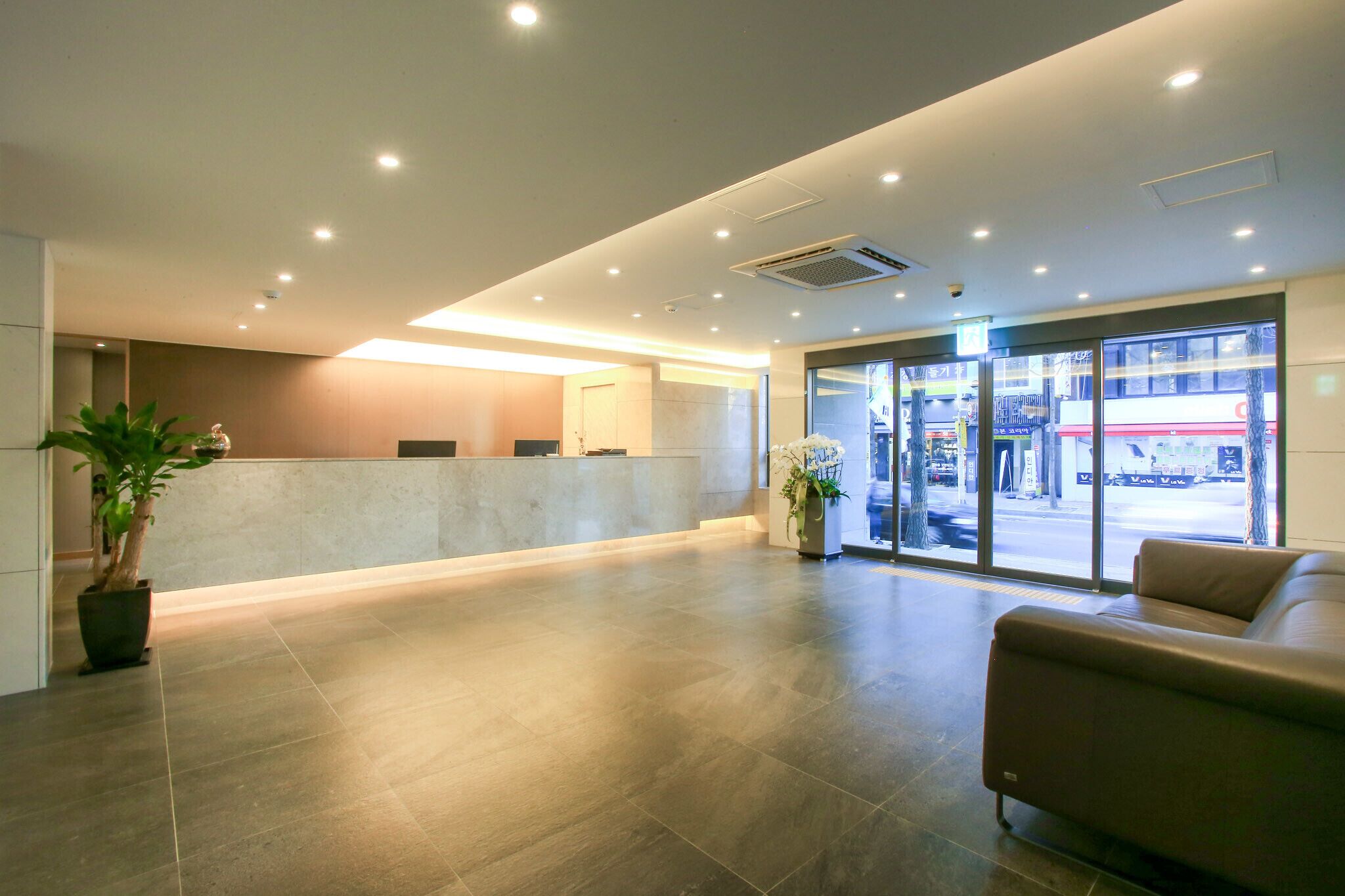 Jamsil Corner Hotel