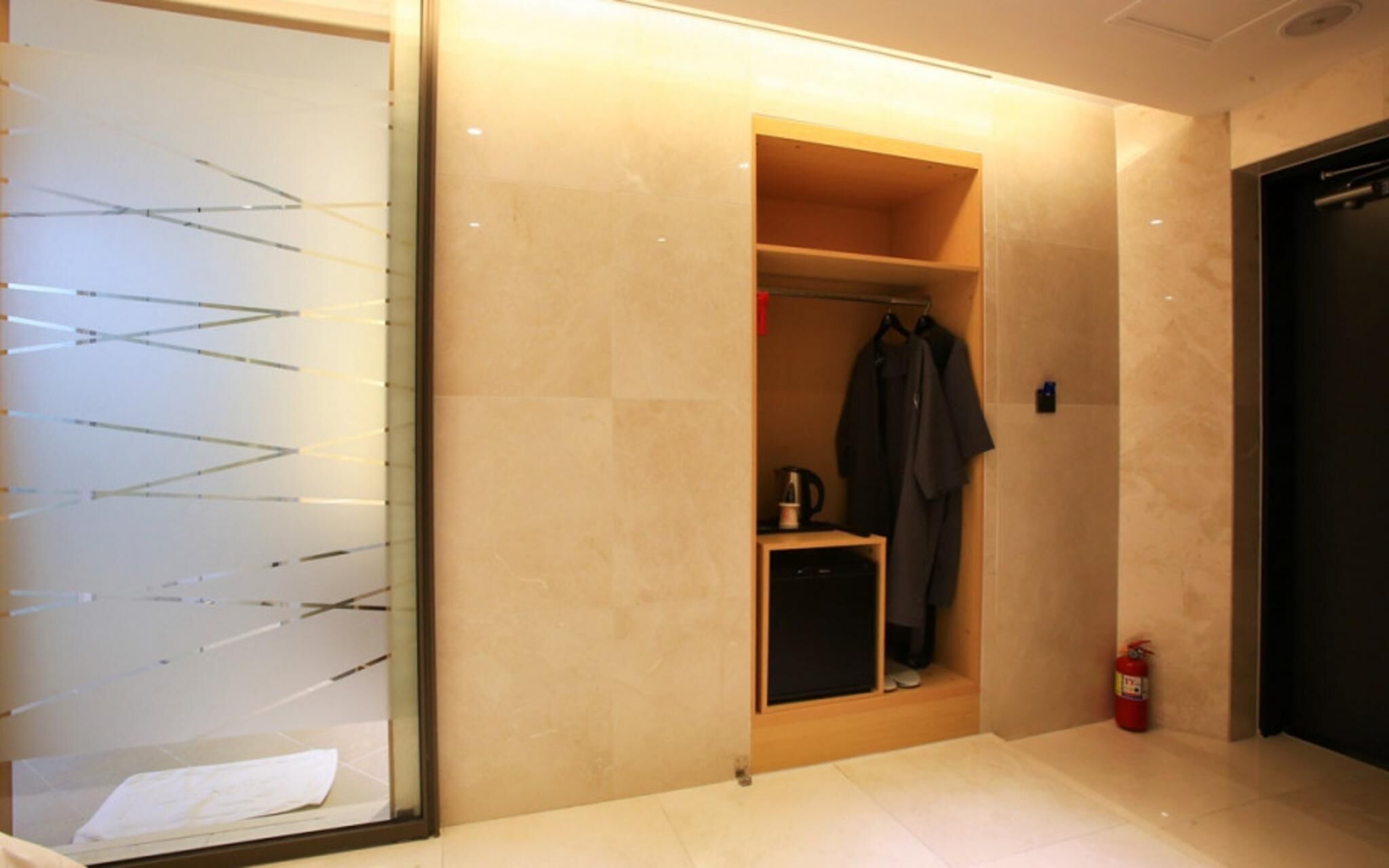 Jamsil Corner Hotel