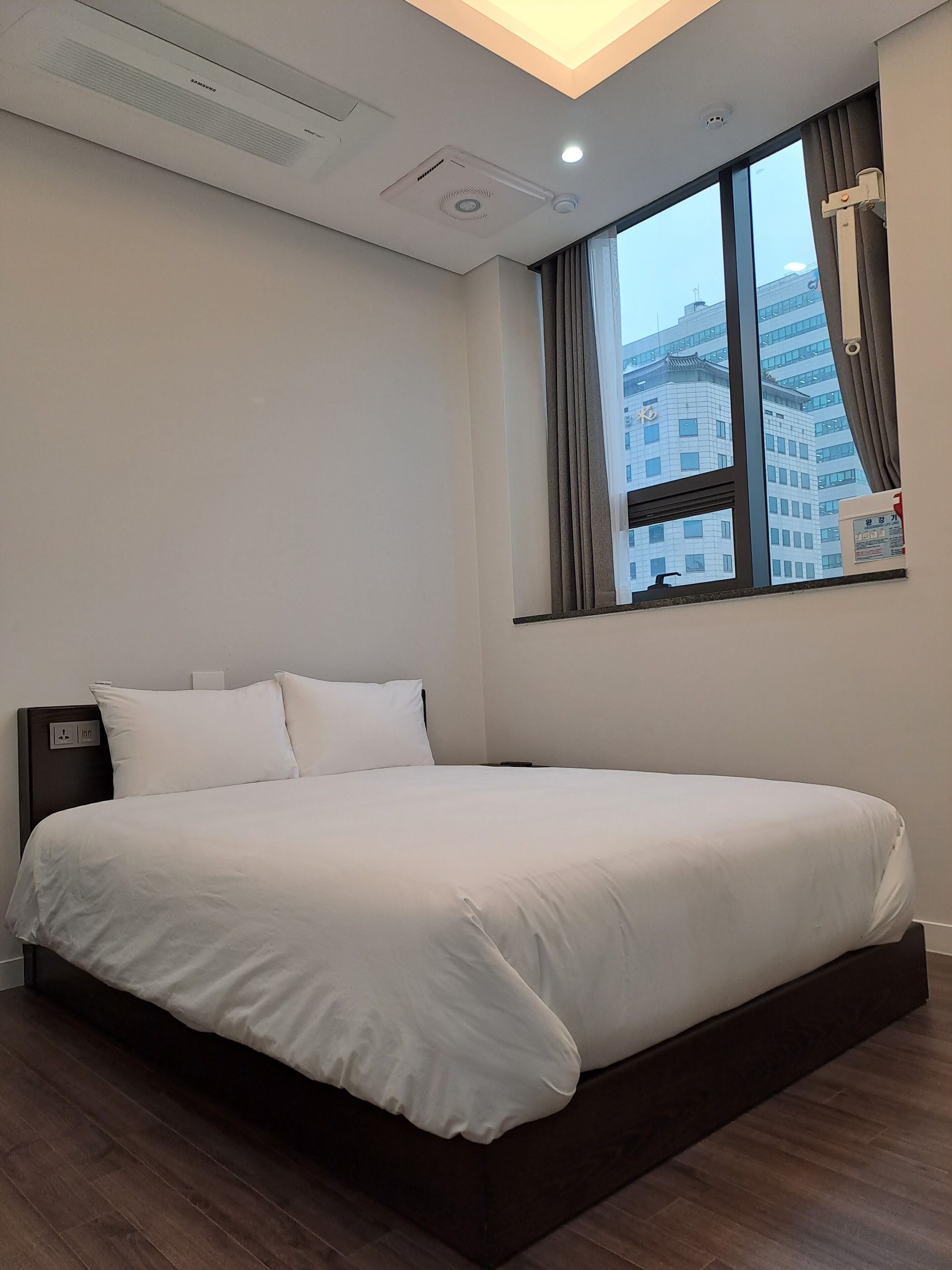 JD Tower Hotel