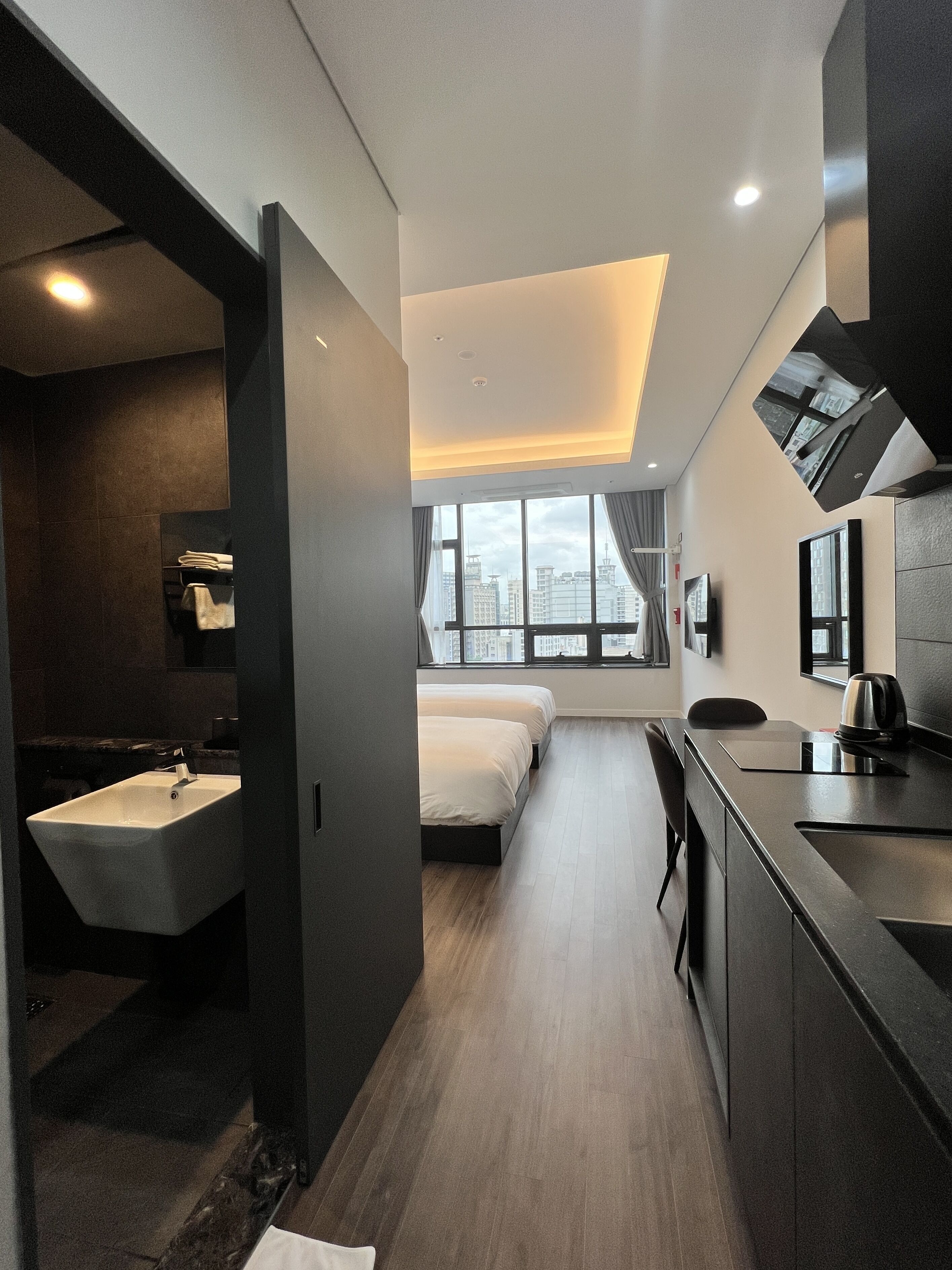 JD Tower Hotel