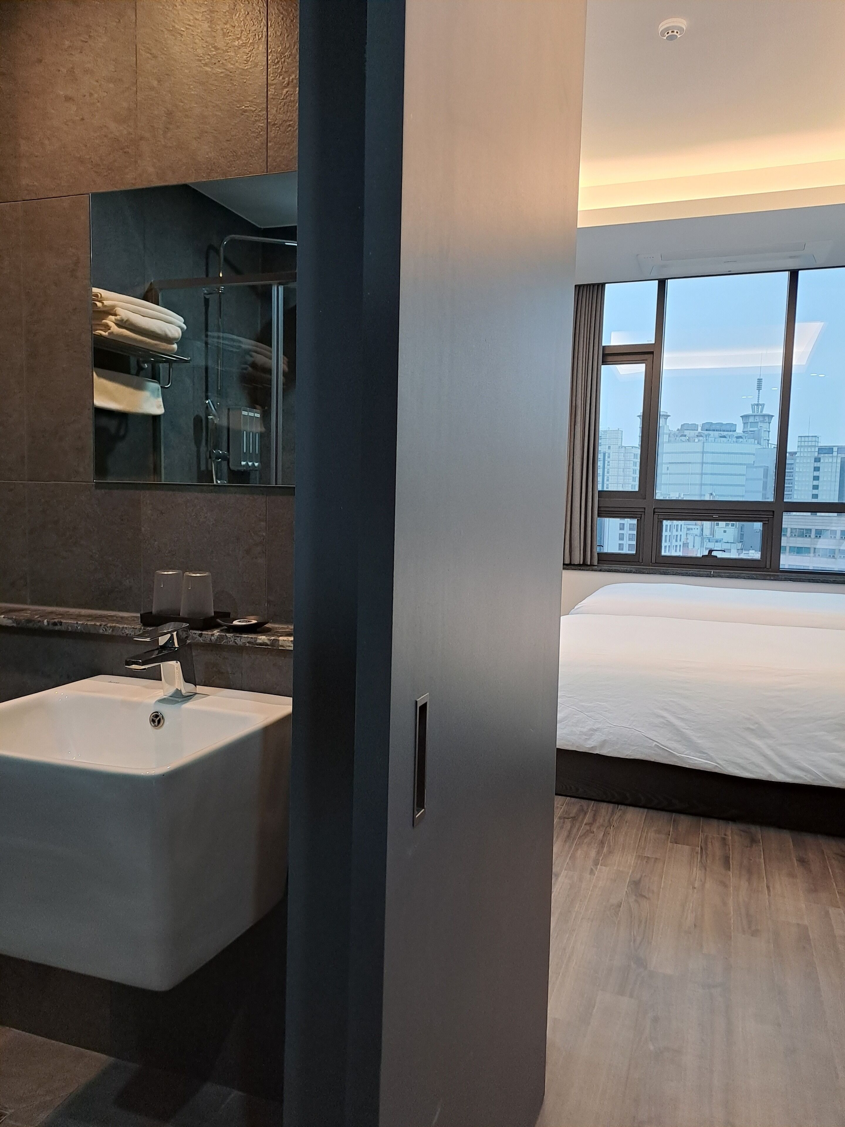 JD Tower Hotel