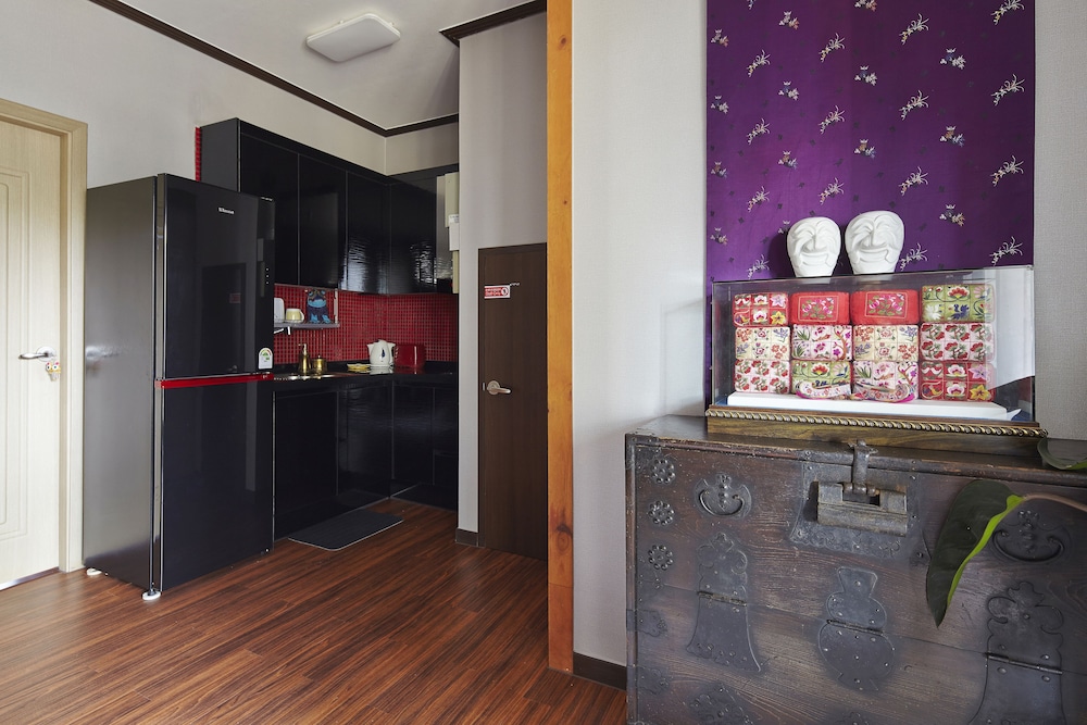 Jiwoljang Guest House