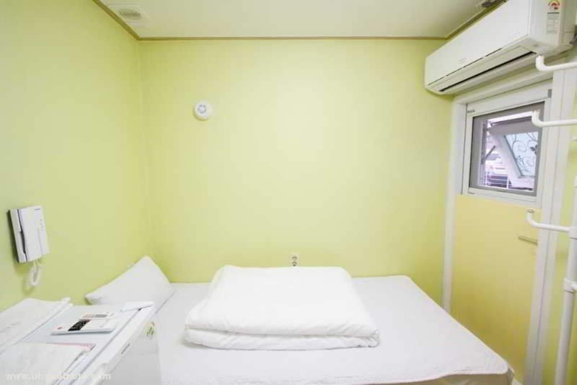 JJ Residence