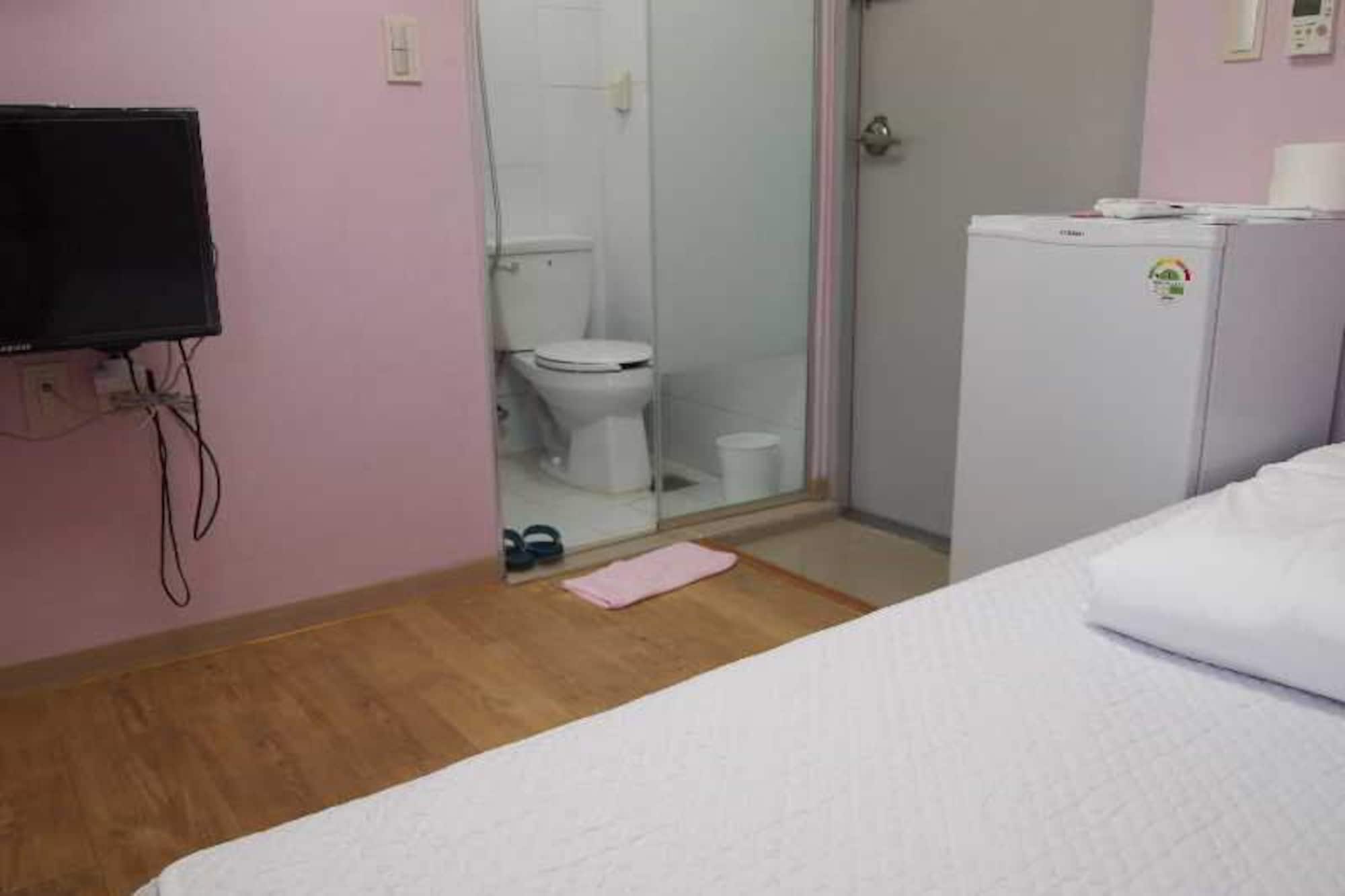 JJ Residence