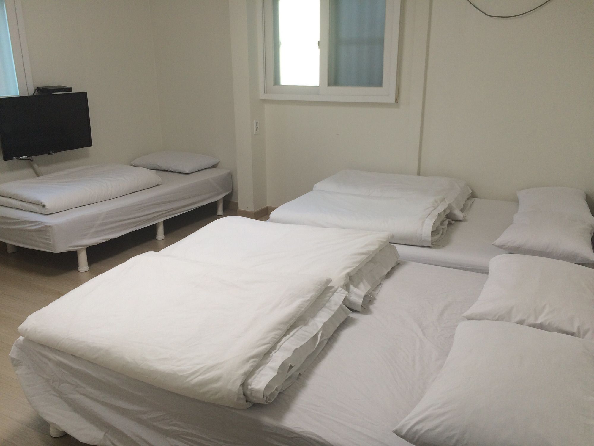 JJ Residence