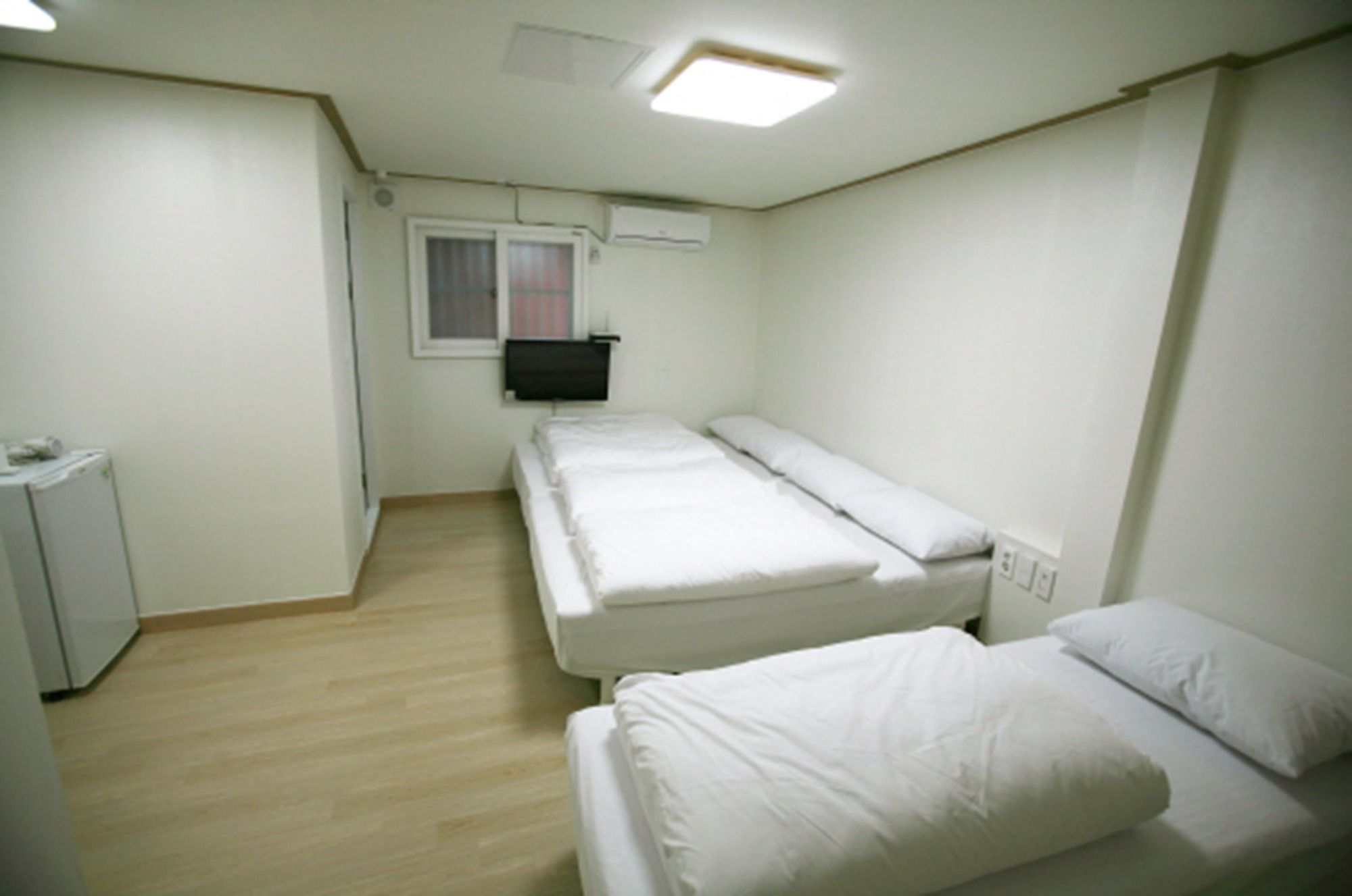 JJ Residence