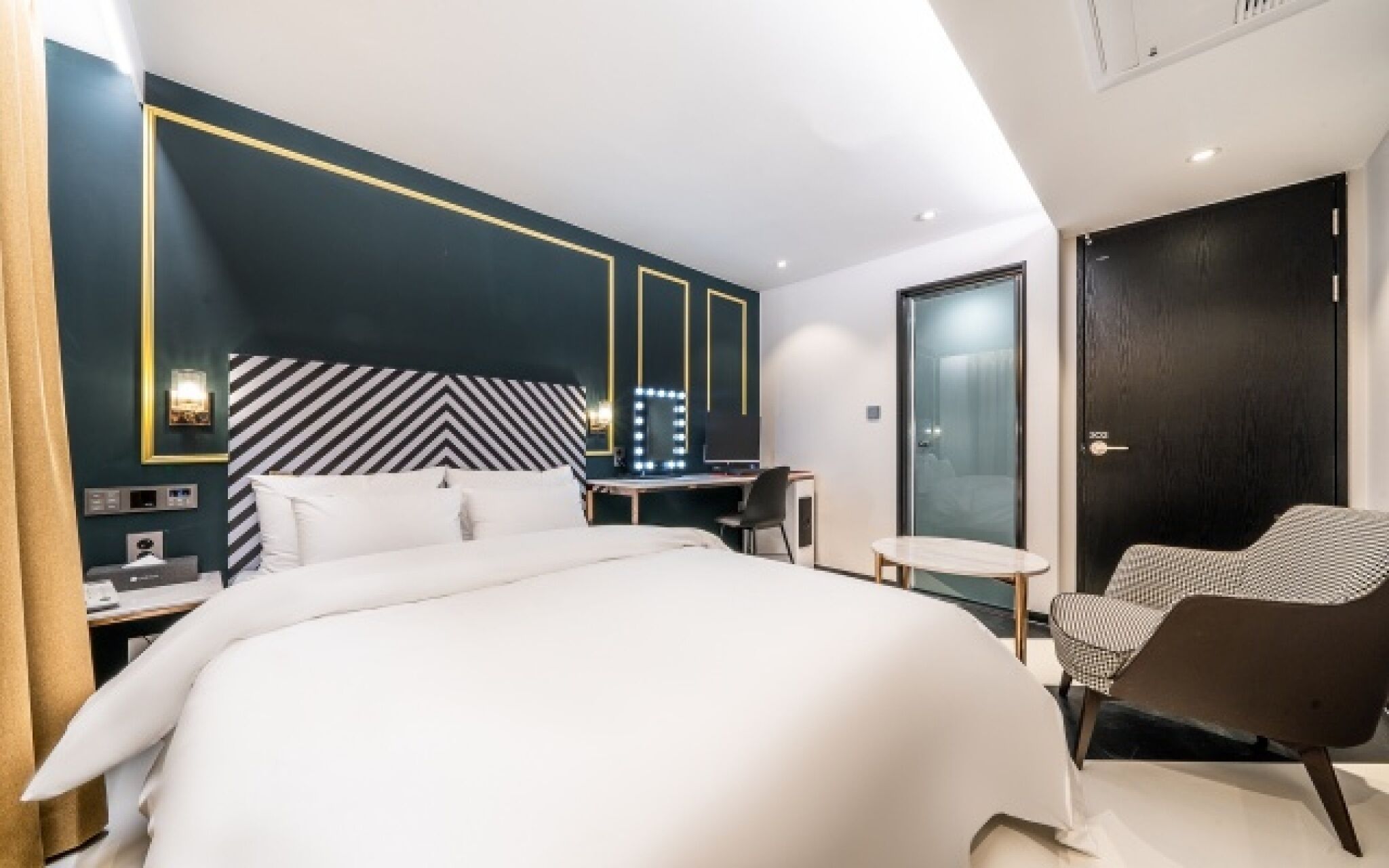Jongno Hotel Laboum