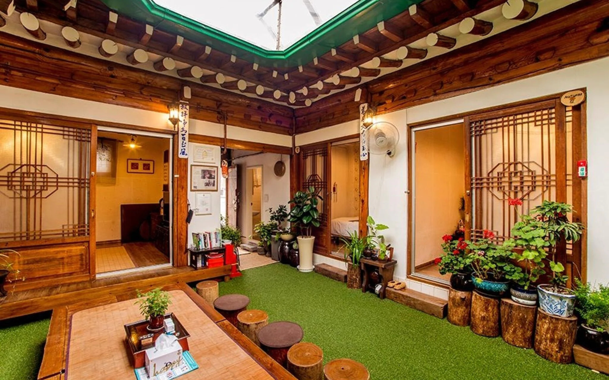 Jongno Punggyeong Hanok Stay