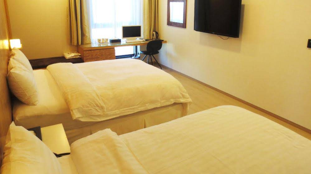 Khan Hotel