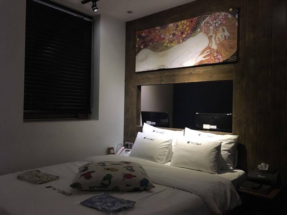 Kotel Yaja Sadang Station