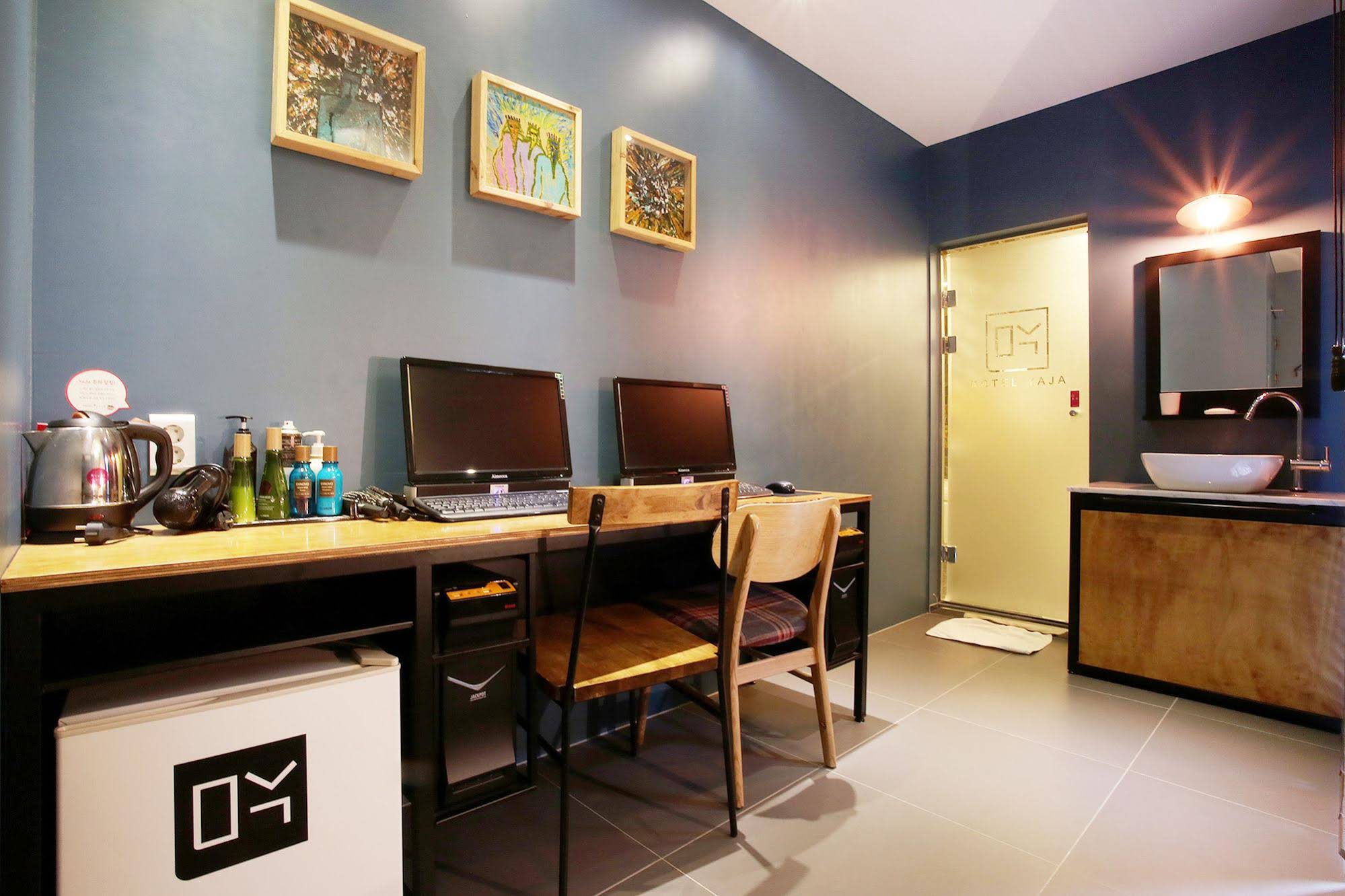 Kotel Yaja Sadang Station