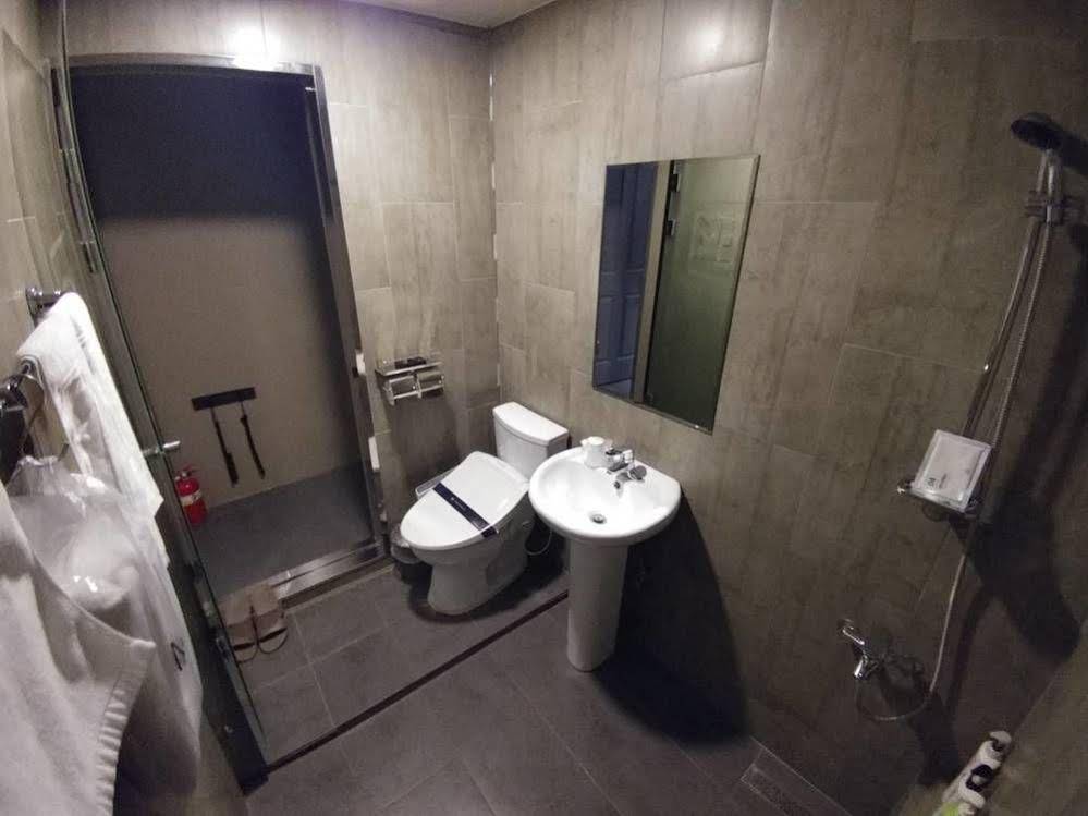 Kotel Yaja Sadang Station