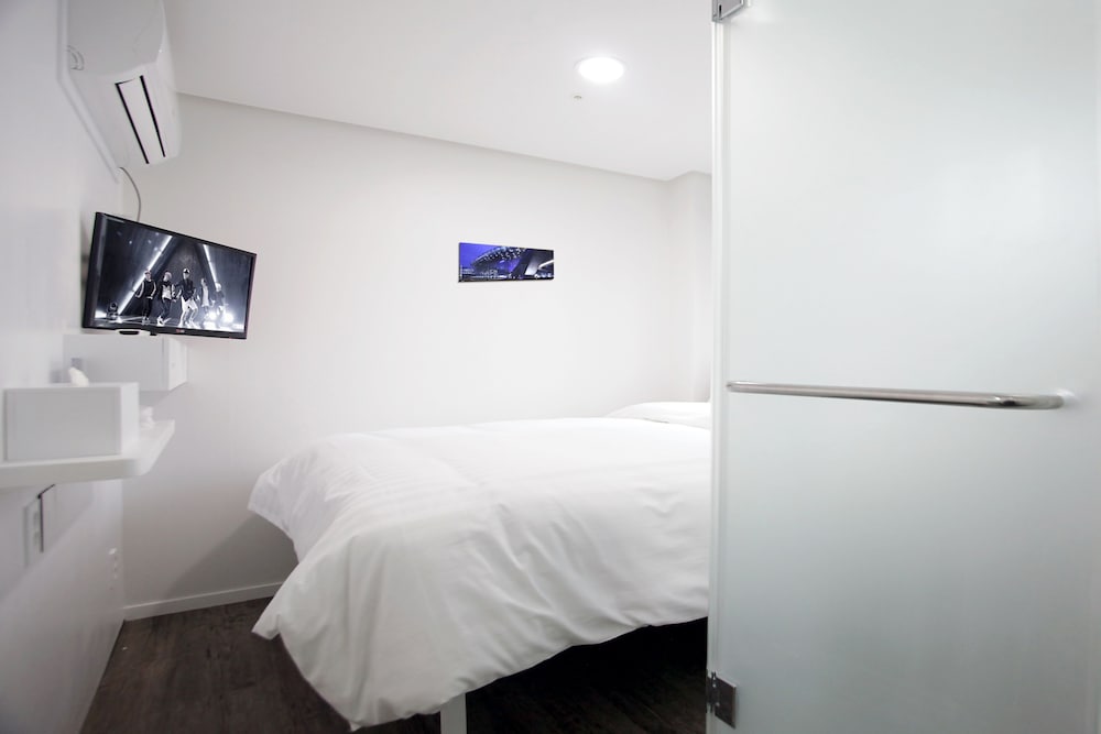 K Pop Hotel Seoul Tower