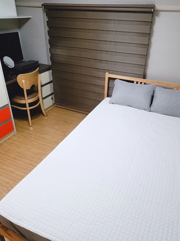 Kw Hongdae Hostel