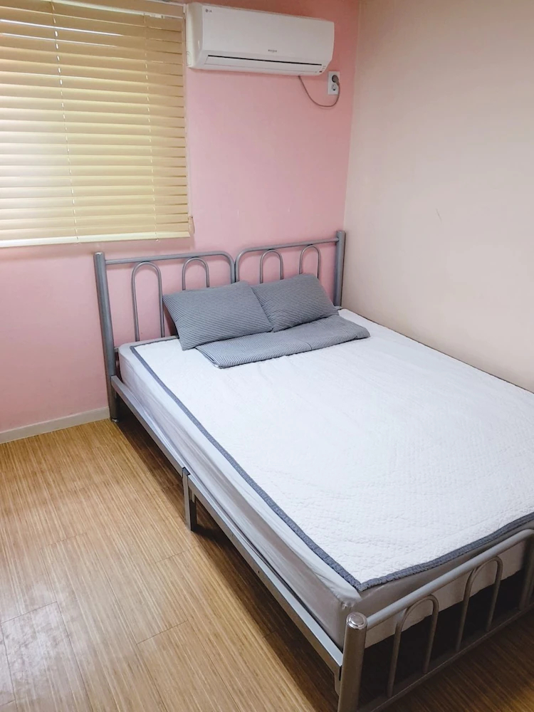 Kw Hongdae Hostel