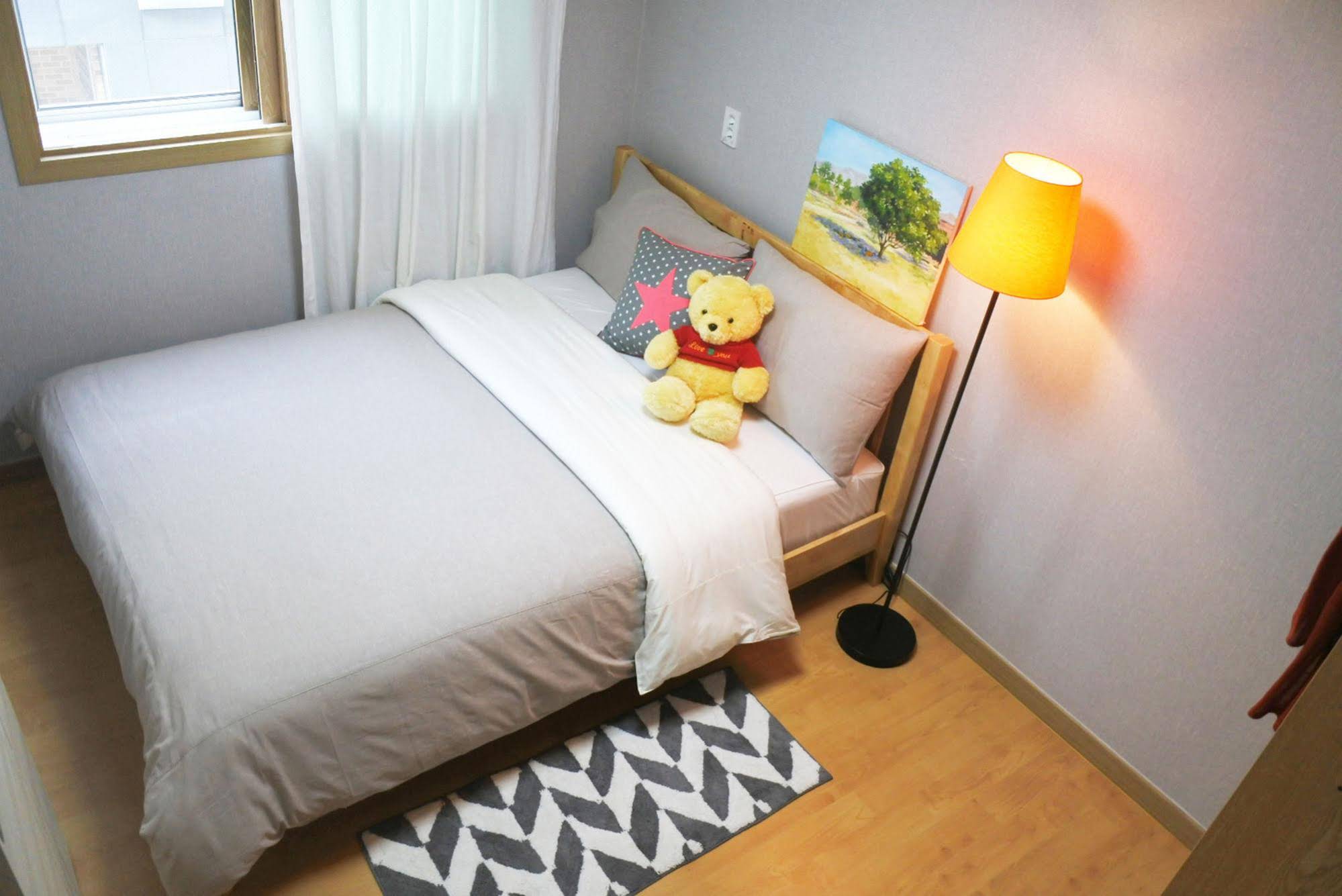 Lee & No Guesthouse