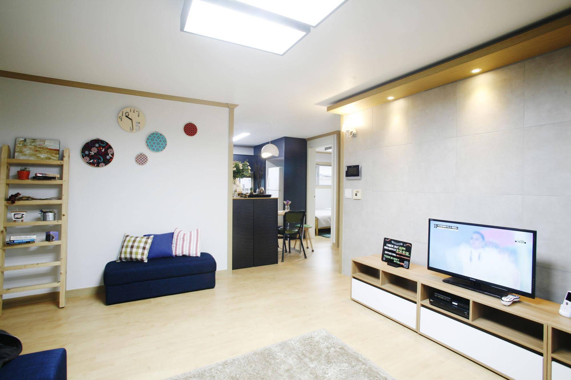 Lee & No Guesthouse