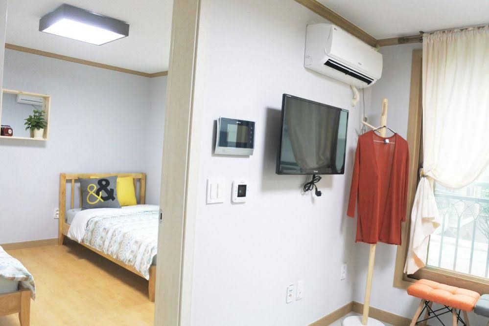 Lee & No Guesthouse