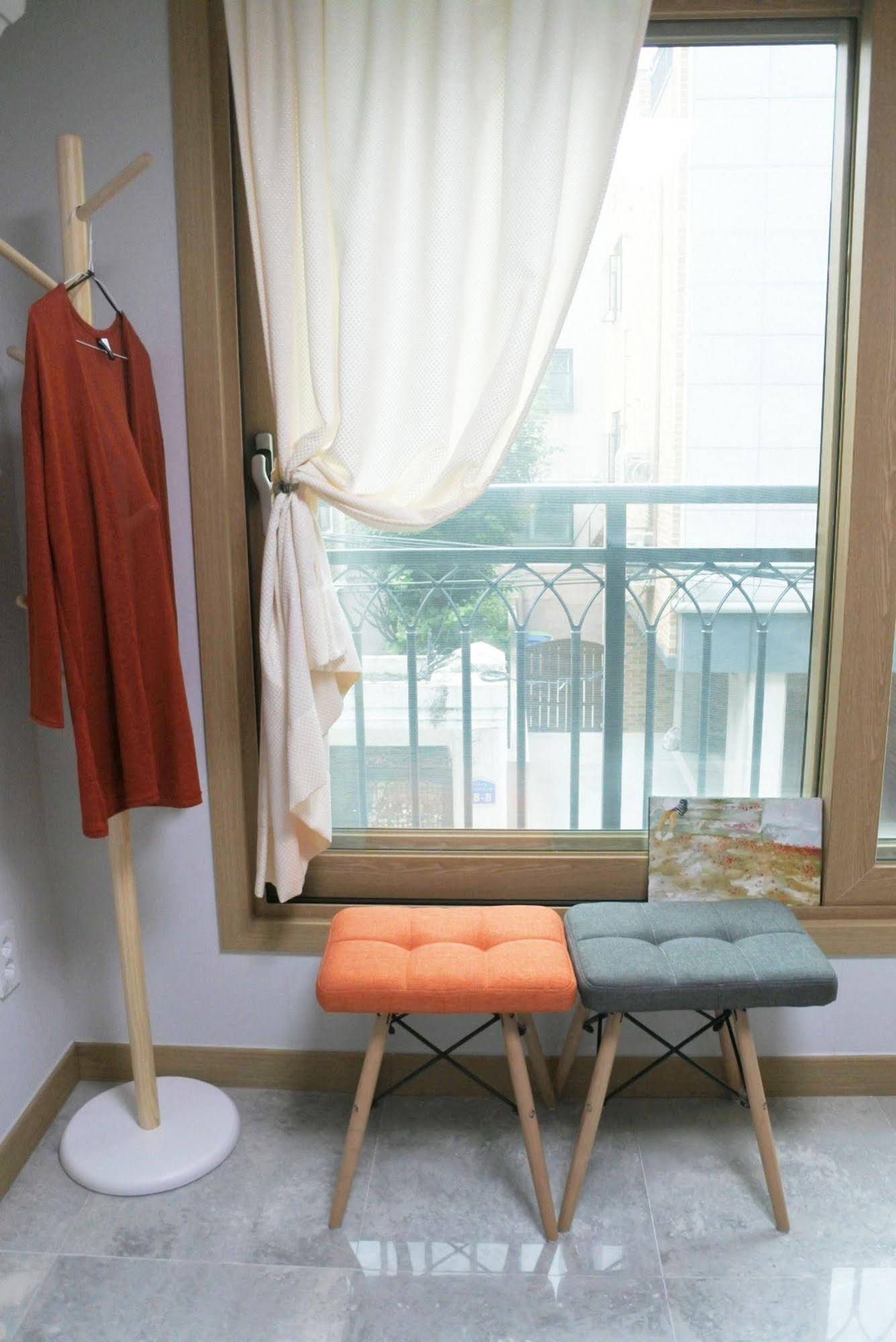 Lee & No Guesthouse