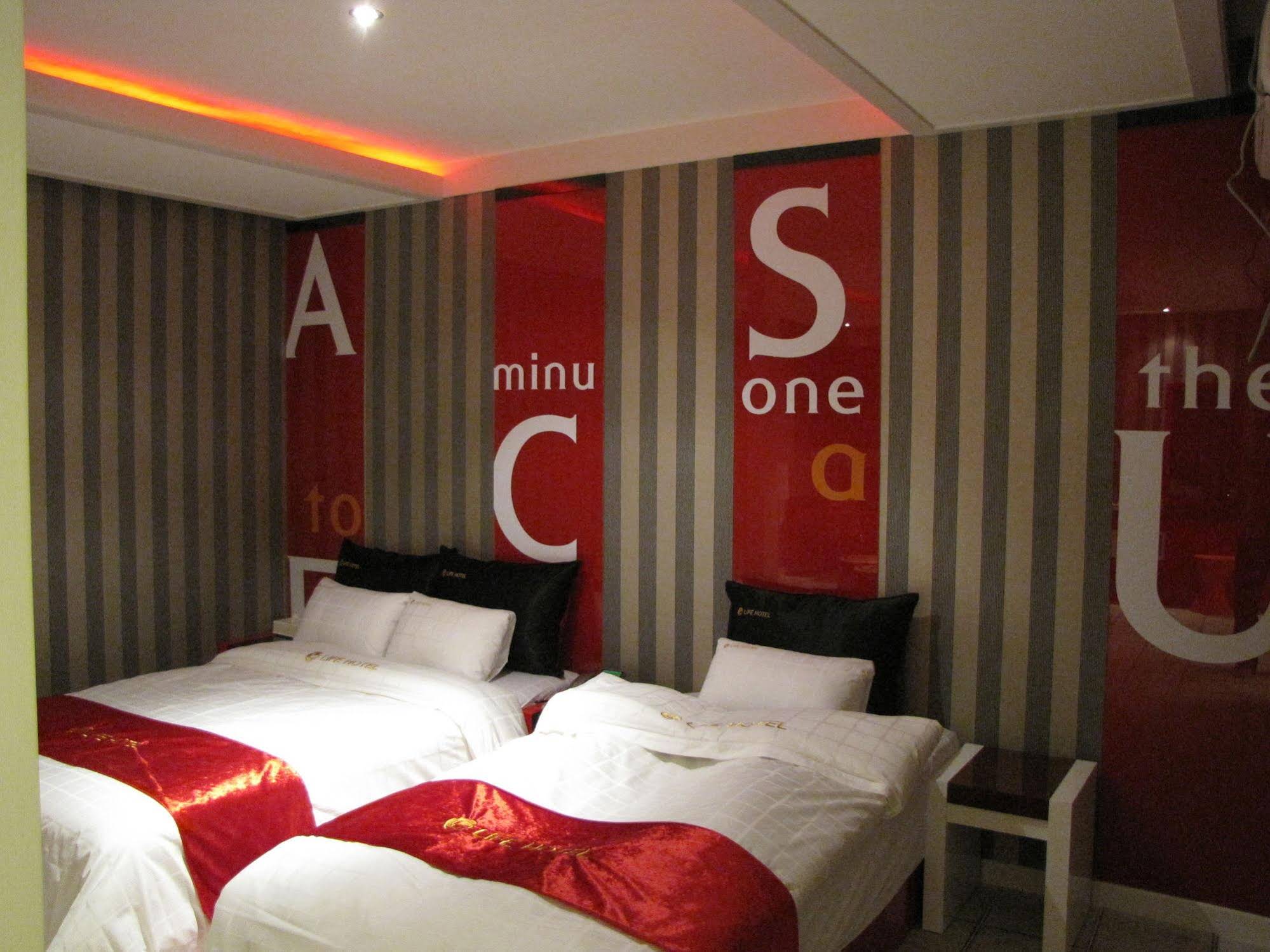 Life Hotel