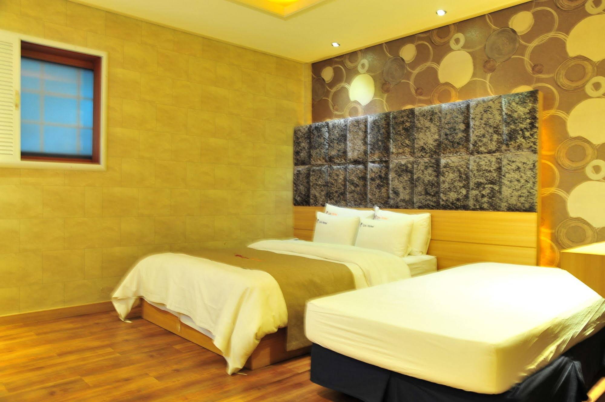 Life Hotel
