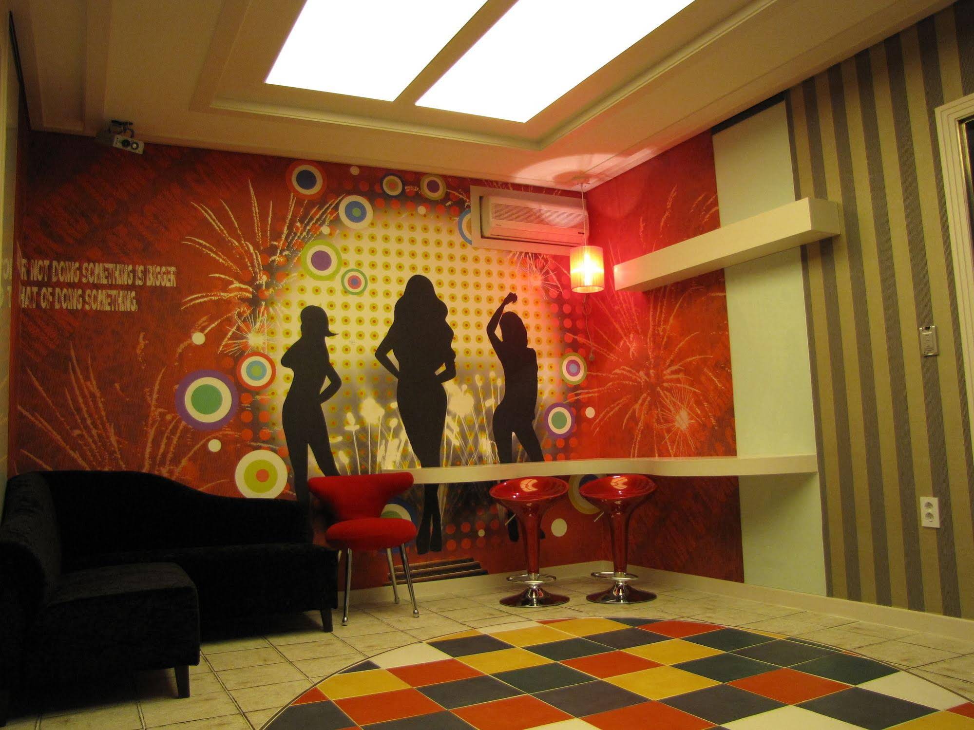 Life Hotel