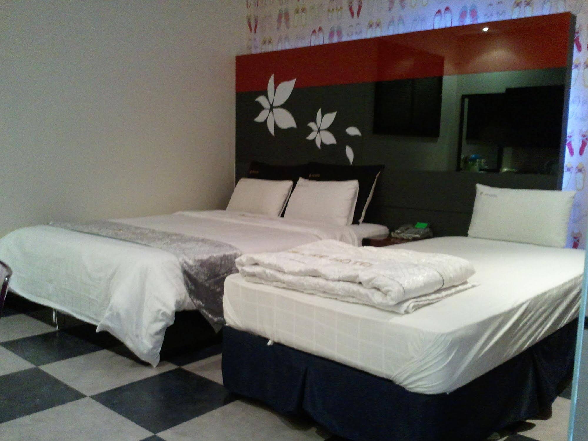Life Hotel