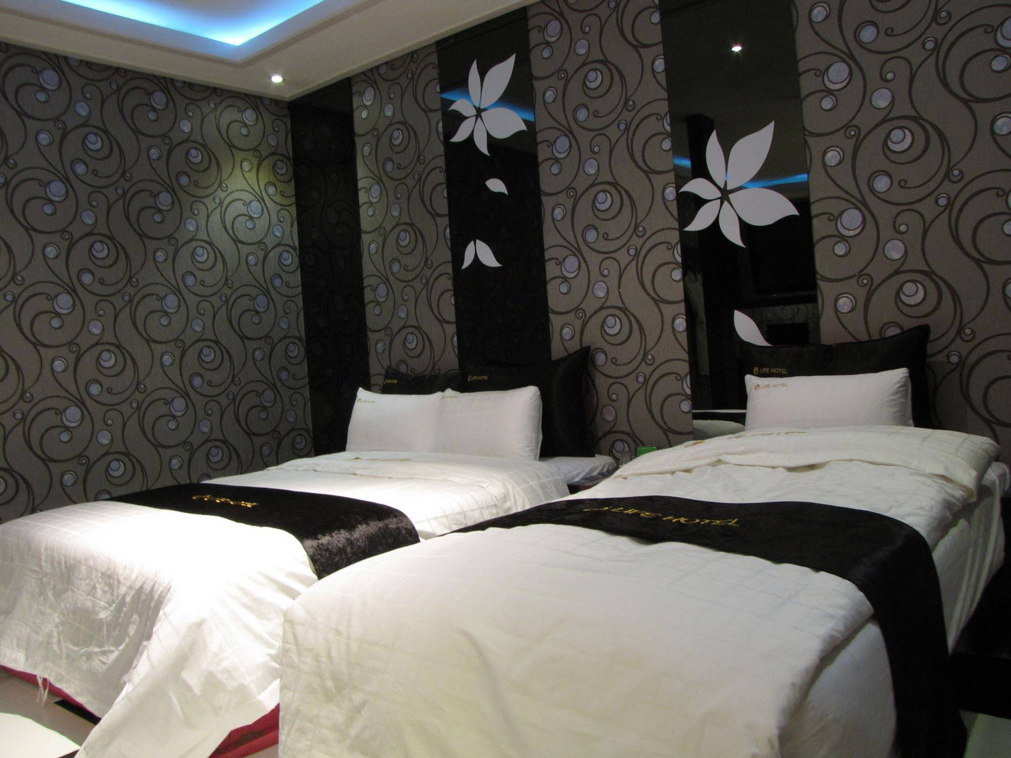 Life Hotel